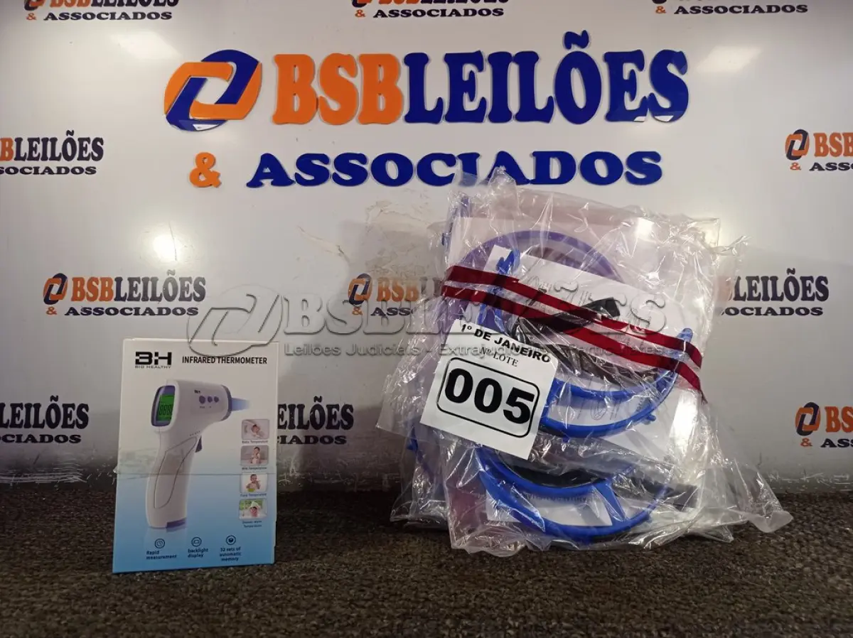 LOTE 005 - 10 MÁSCARAS DE PROTEÇÃO E 04 TERMÔMETROS INFRAVERMELHO. (NO ESTADO) ATENÇÃO! FAZER A VISITAÇÃO ANTES DE ARREMATAR, NÃO SABEMOS SE FUNCIONA. LEILÃO NÃO TEM GARANTIA E NEM DEVOLUÇÃO, SUJEITO A POSSÍVEIS AVARIAS VISÍVEIS/OCULTAS E/OU AUSÊNCIA DE COMPONENTES.