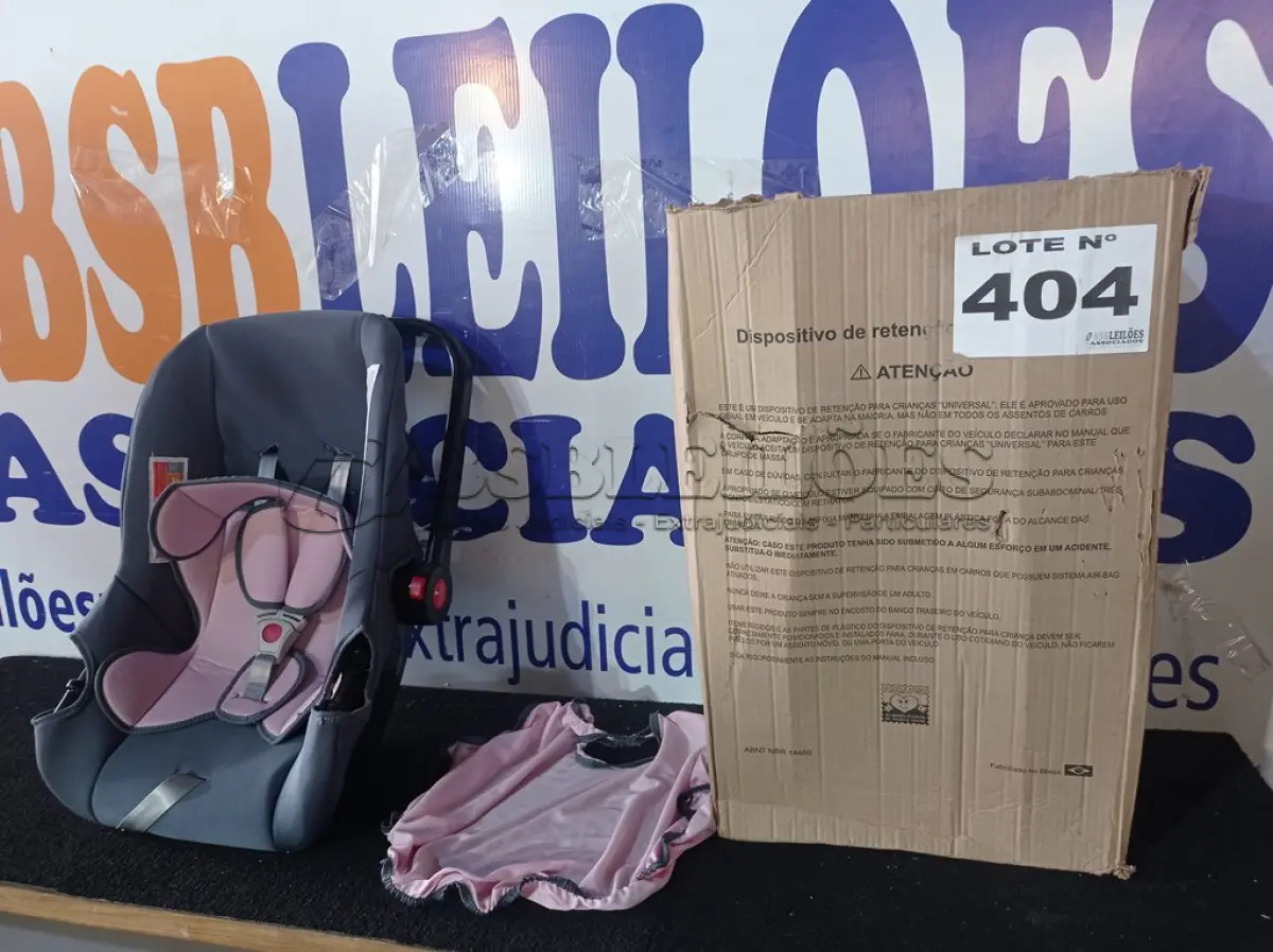 LOTE 404 - 01 – BEBE CONFORTO CINZA COM ROSA (NO ESTADO, NÃO SABEMOS SE FUNCIONA. LEILÃO NÃO TEM GARANTIA E NEM DEVOLUÇÃO, SUJEITO A POSSÍVEIS AVARIAS VISÍVEIS/OCULTAS E/OU AUSÊNCIA DE COMPONENTES)