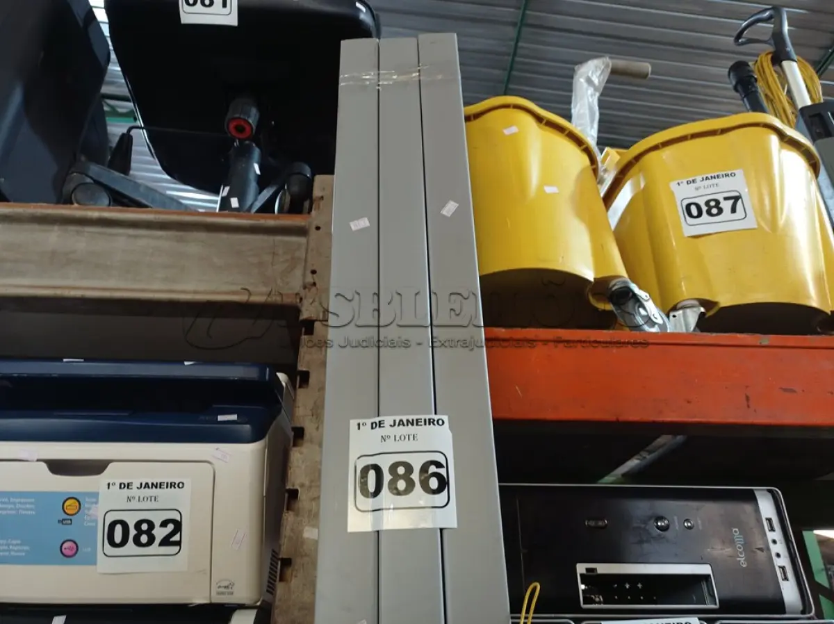 LOTE 086 - 06 CANELETAS. (NO ESTADO) ATENÇÃO! FAZER A VISITAÇÃO ANTES DE ARREMATAR, NÃO SABEMOS SE FUNCIONA. LEILÃO NÃO TEM GARANTIA E NEM DEVOLUÇÃO, SUJEITO A POSSÍVEIS AVARIAS VISÍVEIS/OCULTAS E/OU AUSÊNCIA DE COMPONENTES.