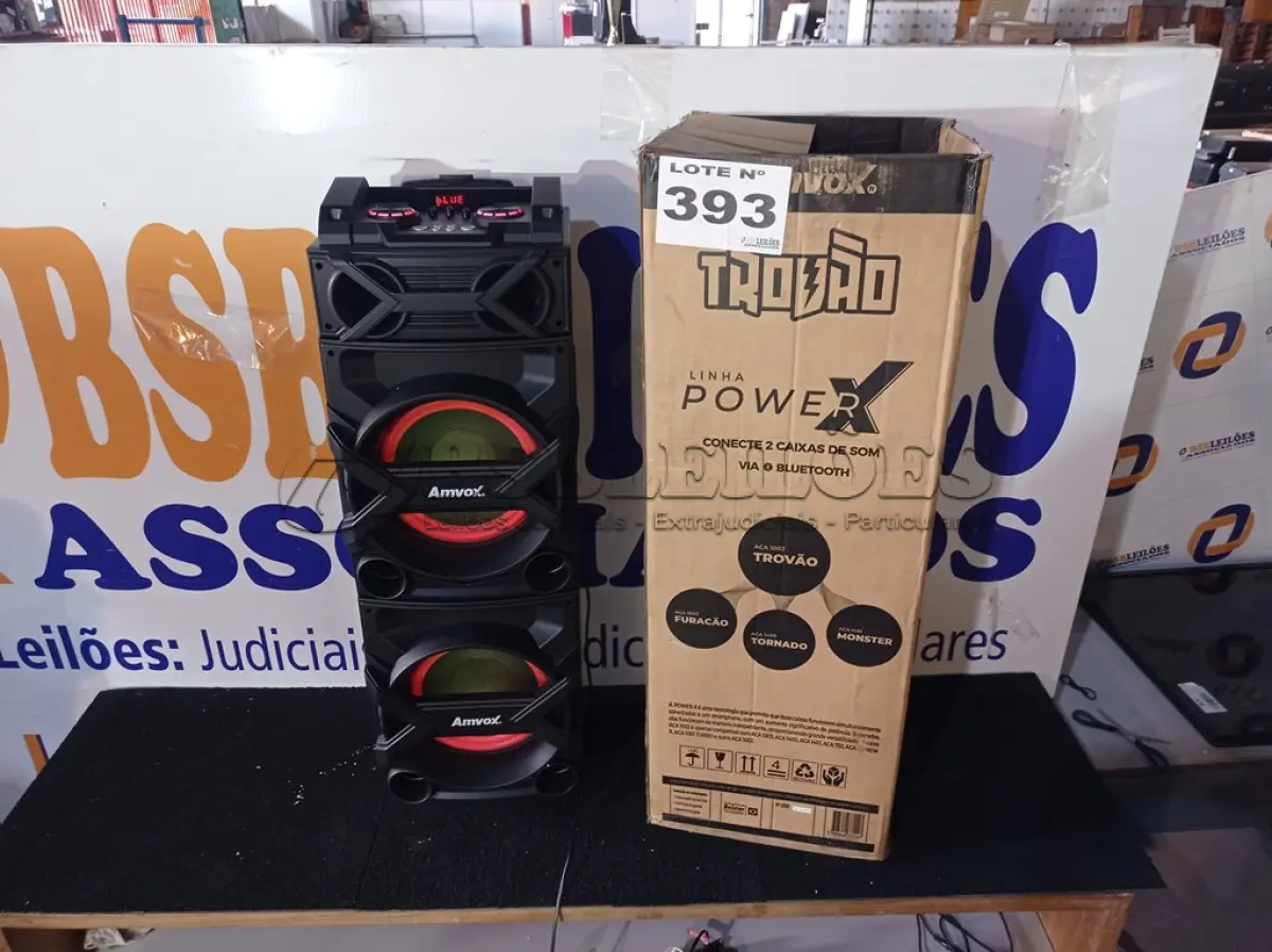 LOTE 393 - 01 - CAIXA AMPLIFICADA AMVOX ACA 1002 TROVÃO, BLUETOOTH (NO ESTADO, NÃO SABEMOS SE FUNCIONA. LEILÃO NÃO TEM GARANTIA E NEM DEVOLUÇÃO, SUJEITO A POSSÍVEIS AVARIAS VISÍVEIS/OCULTAS E/OU AUSÊNCIA DE COMPONENTES)