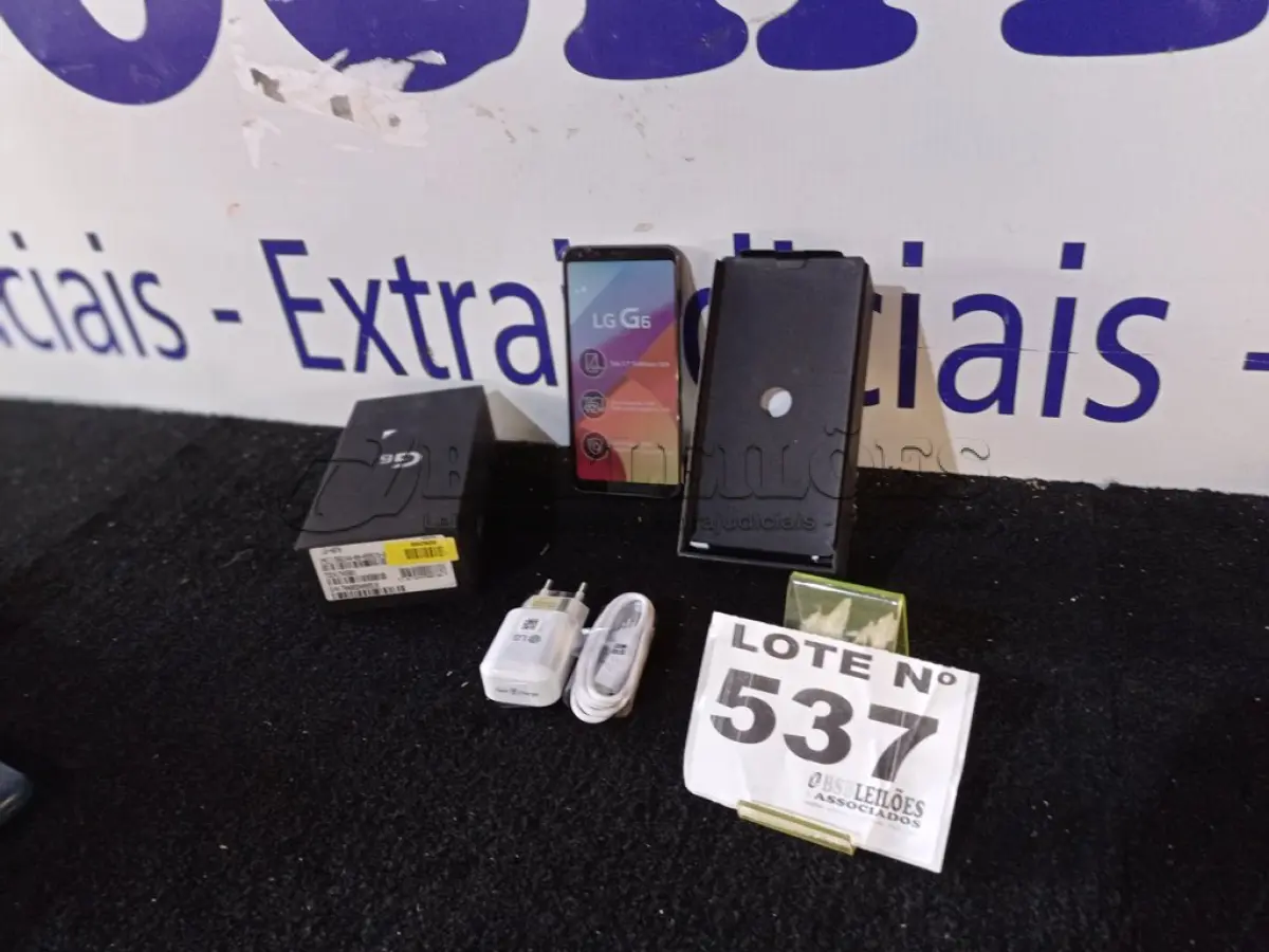 LOTE 537 - 01 - CELULAR LG G6 PLATINUM TELA 5.7”, ANDROID 4G (NO ESTADO, NÃO SABEMOS SE FUNCIONA. LEILÃO NÃO TEM GARANTIA E NEM DEVOLUÇÃO, SUJEITO A POSSÍVEIS AVARIAS VISÍVEIS/OCULTAS E/OU AUSÊNCIA DE COMPONENTES)