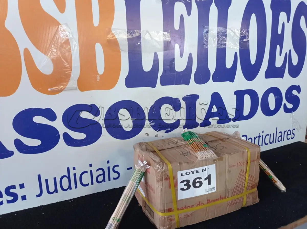 LOTE 361 - 100 PACOTES ESPETOS DE BAMBU PARA CHURRASCO DE 25CM COM 50 UNIDADES (APROXIMADAMENTE)(NO ESTADO, NÃO SABEMOS SE FUNCIONA. LEILÃO NÃO TEM GARANTIA E NEM DEVOLUÇÃO, SUJEITO A POSSÍVEIS AVARIAS VISÍVEIS/OCULTAS E/OU AUSÊNCIA DE COMPONENTES)