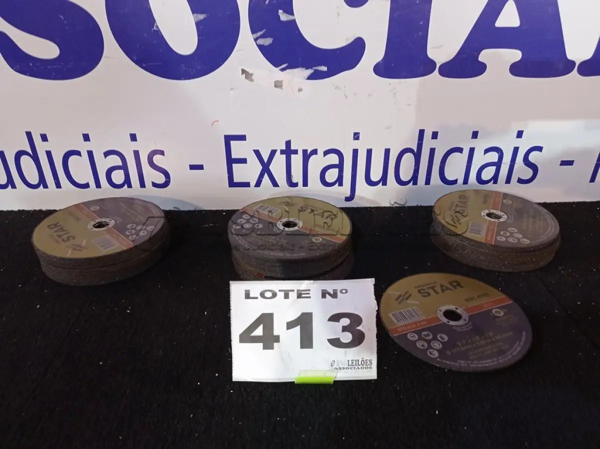 LOTE 413 - 50 - DISCOS DE CORTE STAR 7X1/8X7/8X2T -178MM X 3,2MM X 22,2MM (APROXIMADAMENTE)(NO ESTADO, NÃO SABEMOS SE FUNCIONA. LEILÃO NÃO TEM GARANTIA E NEM DEVOLUÇÃO, SUJEITO A POSSÍVEIS AVARIAS VISÍVEIS/OCULTAS E/OU AUSÊNCIA DE COMPONENTES)