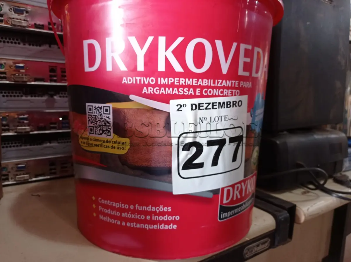 LOTE 277 - 01 BALDE DE DRYKOVEDA, ADITIVO IMPERMEABILIZANTE PARA ARGAMASSA E CONCRETO 18L. (NO ESTADO) ATENÇÃO! FAZER A VISITAÇÃO ANTES DE ARREMATAR, NÃO SABEMOS SE FUNCIONA. LEILÃO NÃO TEM GARANTIA E NEM DEVOLUÇÃO, SUJEITO A POSSÍVEIS AVARIAS VISÍVEIS/OCULTAS E/OU AUSÊNCIA DE COMPONENTES.