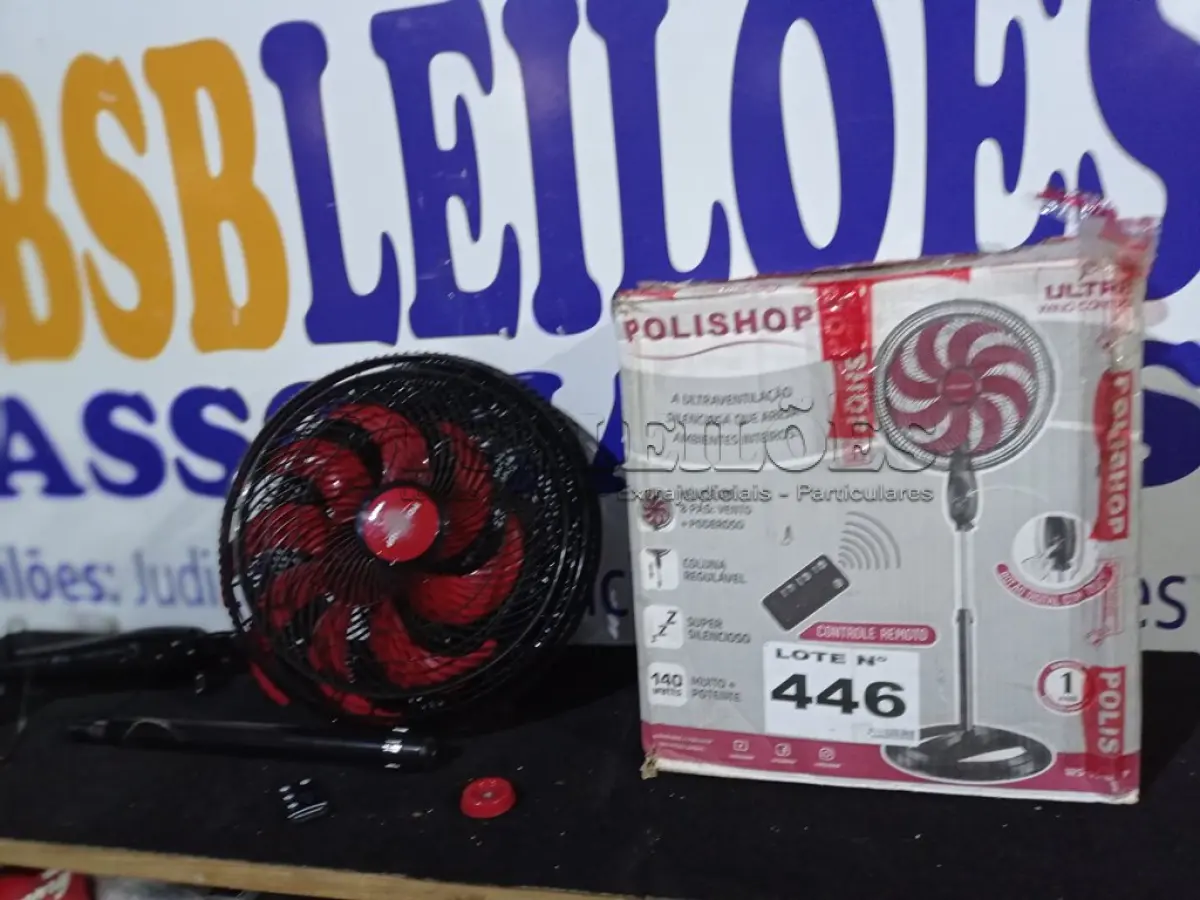 LOTE 446 - 01 VENTILADOR POSISHOP 140 WATTS COM CONTROLE REMOTO. (NO ESTADO) ATENÇÃO! FAZER A VISITAÇÃO ANTES DE ARREMATAR, NÃO SABEMOS SE FUNCIONA. LEILÃO NÃO TEM GARANTIA E NEM DEVOLUÇÃO, SUJEITO A POSSÍVEIS AVARIAS VISÍVEIS/OCULTAS E/OU AUSÊNCIA DE COMPONENTES.