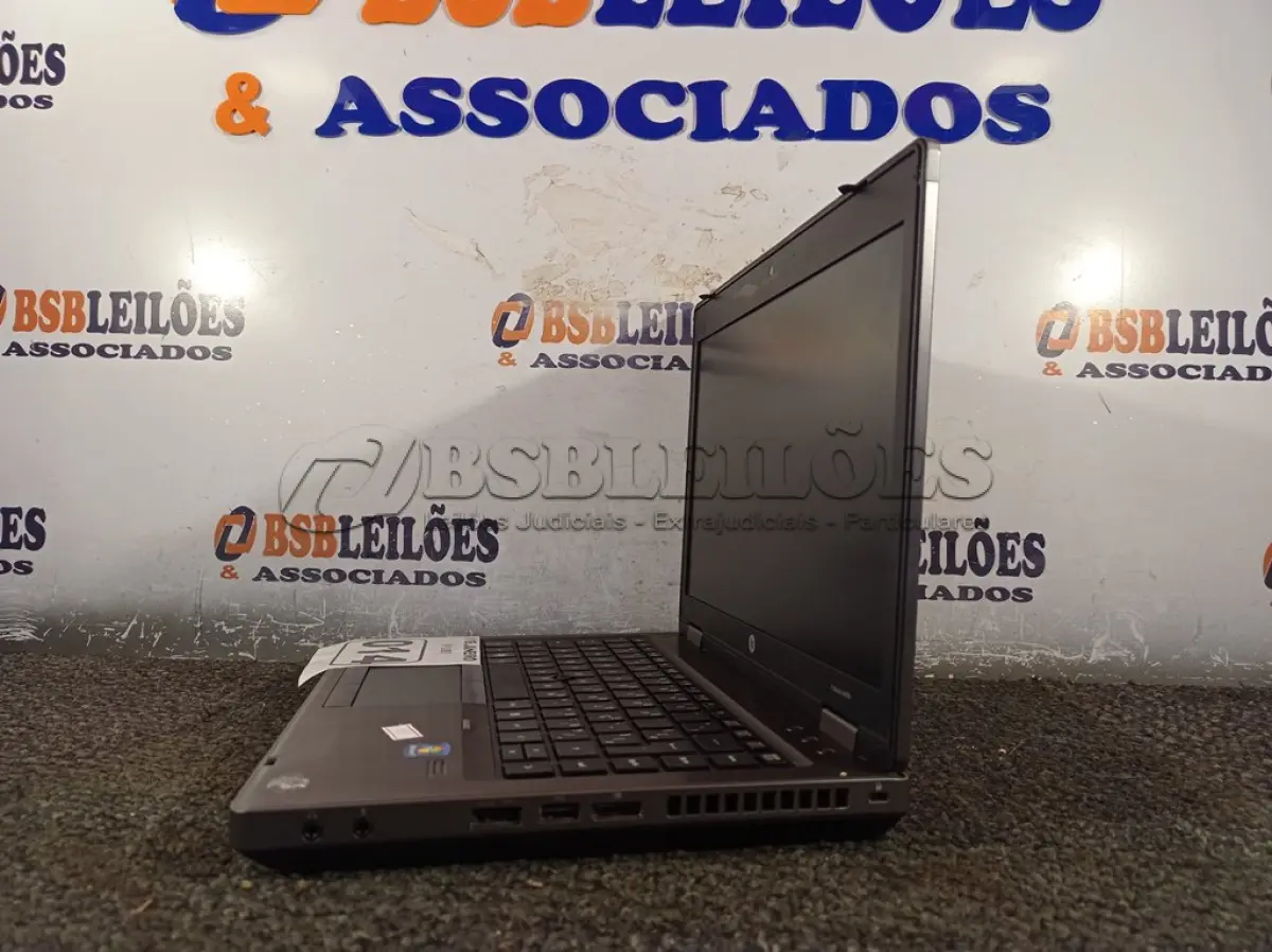 LOTE 014 - 01 NOTEBOOK MARCA HP. (NO ESTADO) ATENÇÃO! FAZER A VISITAÇÃO ANTES DE ARREMATAR, NÃO SABEMOS SE FUNCIONA. LEILÃO NÃO TEM GARANTIA E NEM DEVOLUÇÃO, SUJEITO A POSSÍVEIS AVARIAS VISÍVEIS/OCULTAS E/OU AUSÊNCIA DE COMPONENTES.