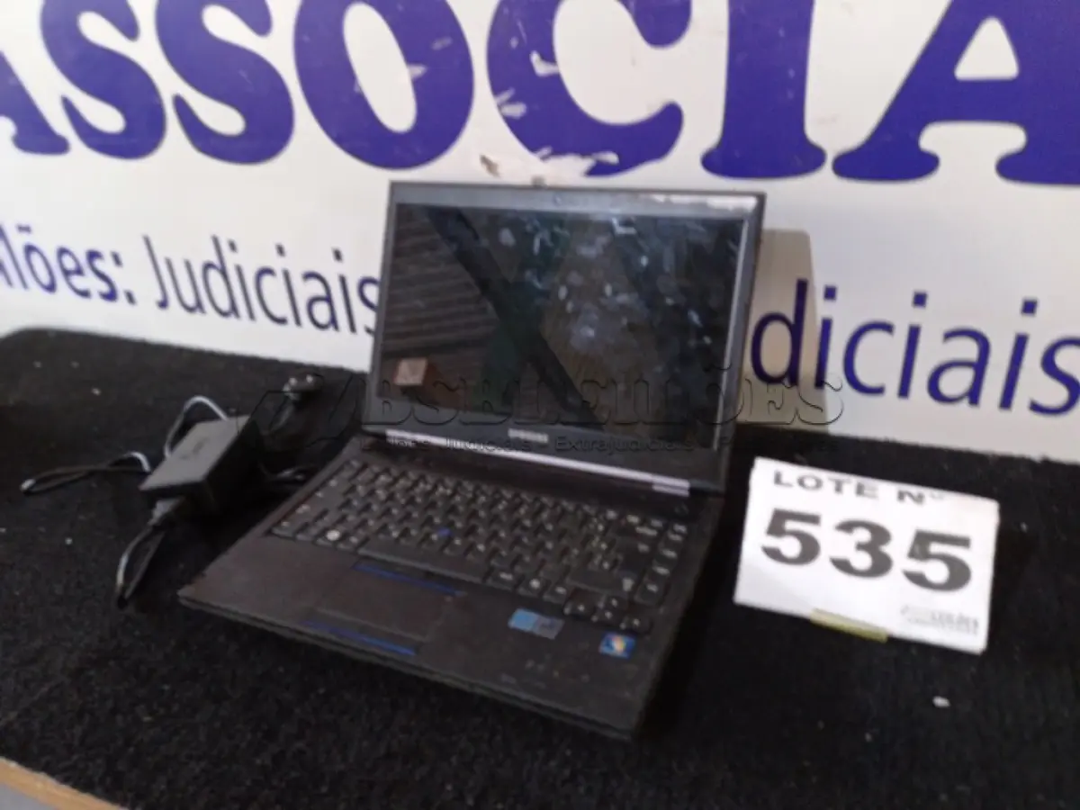 LOTE 535 - 01 – NOTEBOOK SAMSUNG I5 (NO ESTADO, NÃO SABEMOS SE FUNCIONA. LEILÃO NÃO TEM GARANTIA E NEM DEVOLUÇÃO, SUJEITO A POSSÍVEIS AVARIAS VISÍVEIS/OCULTAS E/OU AUSÊNCIA DE COMPONENTES)