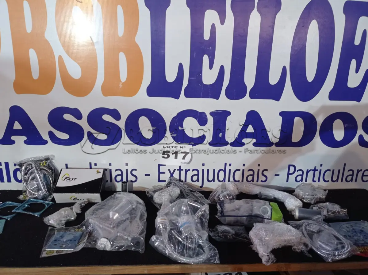 LOTE 517 - 22 – ITENS HIDRÁULICOS DIVERSOS (NO ESTADO, NÃO SABEMOS SE FUNCIONA. LEILÃO NÃO TEM GARANTIA E NEM DEVOLUÇÃO, SUJEITO A POSSÍVEIS AVARIAS VISÍVEIS/OCULTAS E/OU AUSÊNCIA DE COMPONENTES)