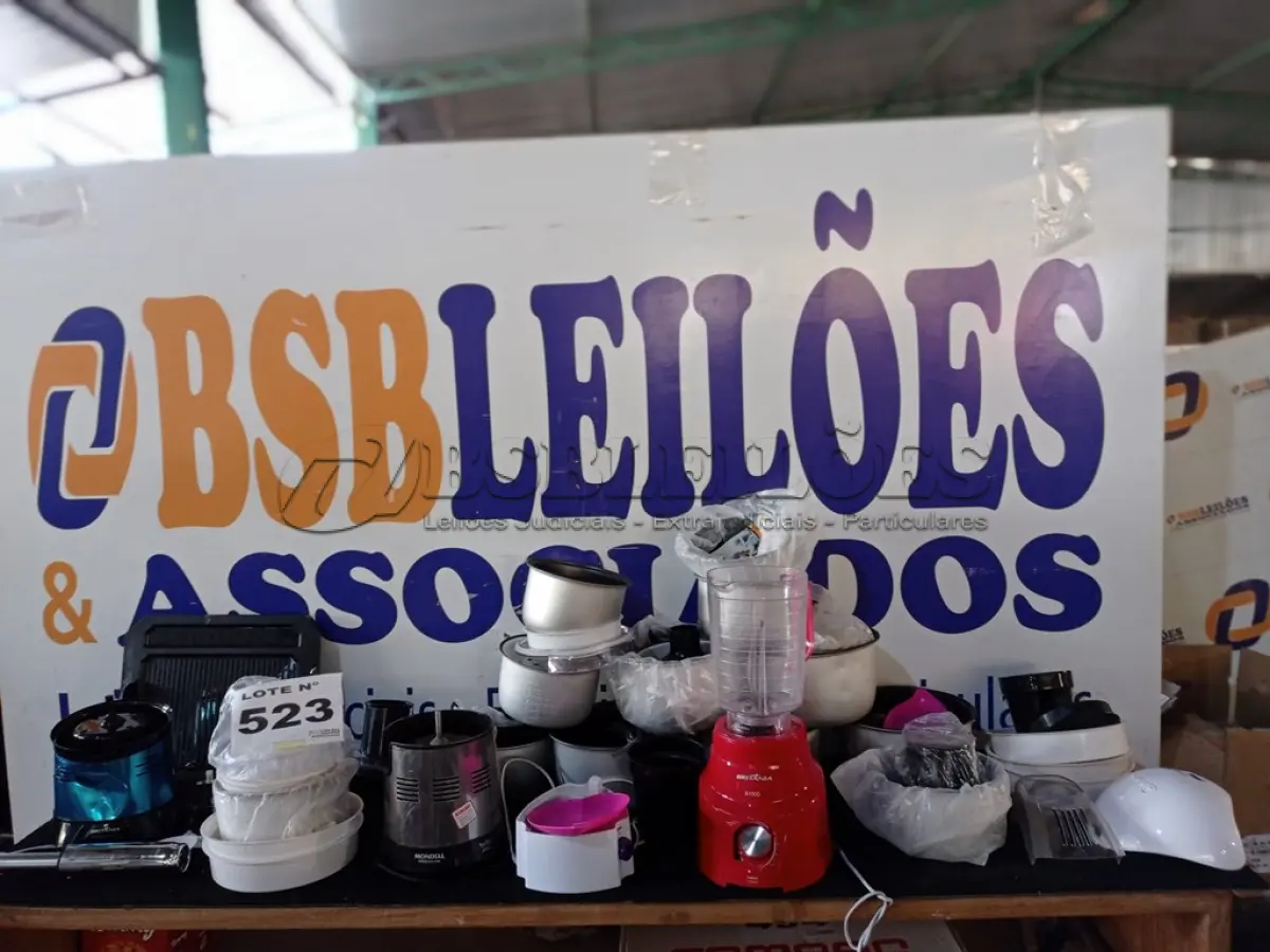LOTE 523 - ITENS DIVERSOS (NO ESTADO, NÃO SABEMOS SE FUNCIONA. LEILÃO NÃO TEM GARANTIA E NEM DEVOLUÇÃO, SUJEITO A POSSÍVEIS AVARIAS VISÍVEIS/OCULTAS E/OU AUSÊNCIA DE COMPONENTES)