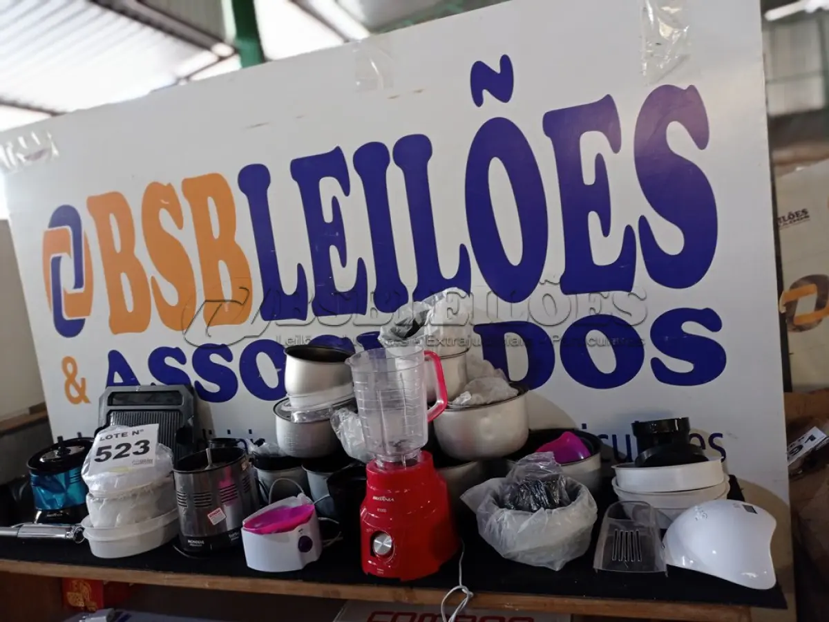 LOTE 523 - ITENS DIVERSOS (NO ESTADO, NÃO SABEMOS SE FUNCIONA. LEILÃO NÃO TEM GARANTIA E NEM DEVOLUÇÃO, SUJEITO A POSSÍVEIS AVARIAS VISÍVEIS/OCULTAS E/OU AUSÊNCIA DE COMPONENTES)