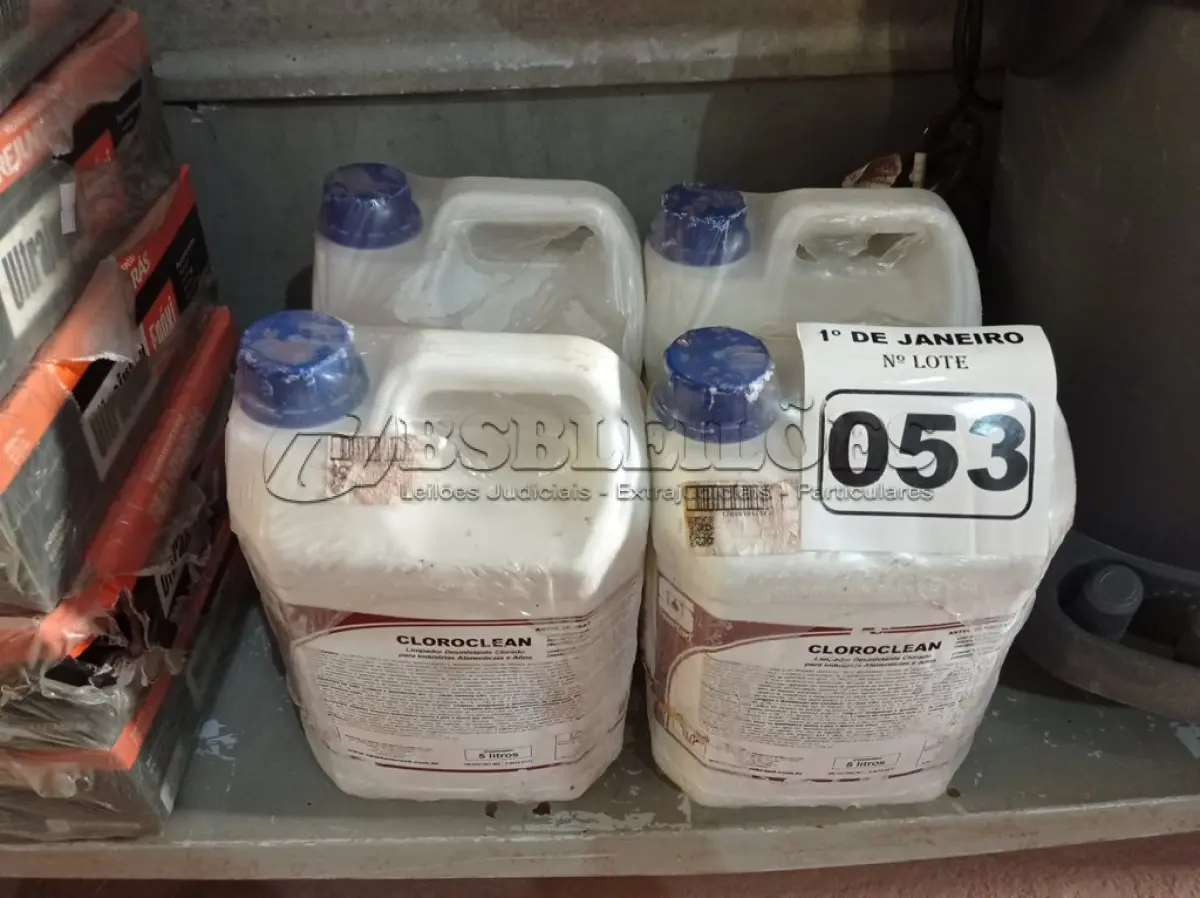 LOTE 053 - 20 LITROS DE CLOROCLEAN, LIMPADOR DESINFETANTE CLORADO PARA INDÚSTRIAS ALIMENTÍCIAS E AFINS. (NO ESTADO) ATENÇÃO! FAZER A VISITAÇÃO ANTES DE ARREMATAR, NÃO SABEMOS SE FUNCIONA. LEILÃO NÃO TEM GARANTIA E NEM DEVOLUÇÃO, SUJEITO A POSSÍVEIS AVARIAS VISÍVEIS/OCULTAS E/OU AUSÊNCIA DE COMPONENTES.