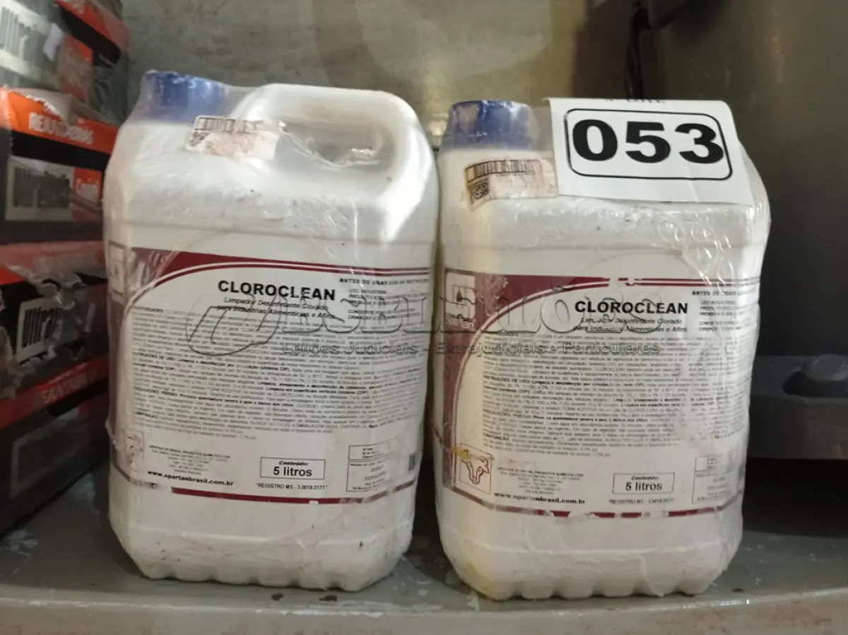 LOTE 053 - 20 LITROS DE CLOROCLEAN, LIMPADOR DESINFETANTE CLORADO PARA INDÚSTRIAS ALIMENTÍCIAS E AFINS. (NO ESTADO) ATENÇÃO! FAZER A VISITAÇÃO ANTES DE ARREMATAR, NÃO SABEMOS SE FUNCIONA. LEILÃO NÃO TEM GARANTIA E NEM DEVOLUÇÃO, SUJEITO A POSSÍVEIS AVARIAS VISÍVEIS/OCULTAS E/OU AUSÊNCIA DE COMPONENTES.