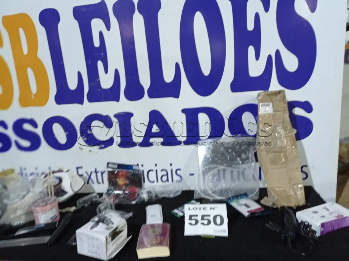 LOTE 550 - 20 – ITENS DIVERSOS (APROXIMADAMENTE)(NO ESTADO, NÃO SABEMOS SE FUNCIONA. LEILÃO NÃO TEM GARANTIA E NEM DEVOLUÇÃO, SUJEITO A POSSÍVEIS AVARIAS VISÍVEIS/OCULTAS E/OU AUSÊNCIA DE COMPONENTES)