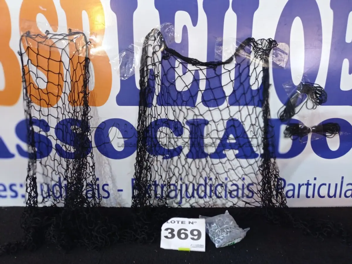 LOTE 369 - 01 - KIT REDE/TELA DE PROTEÇÃO PRETA (NO ESTADO, NÃO SABEMOS SE FUNCIONA. LEILÃO NÃO TEM GARANTIA E NEM DEVOLUÇÃO, SUJEITO A POSSÍVEIS AVARIAS VISÍVEIS/OCULTAS E/OU AUSÊNCIA DE COMPONENTES)