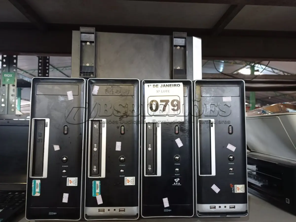 LOTE 079 - 05 CPU’S MARCAS E MODELOS DIVERSOS. (NO ESTADO) ATENÇÃO! FAZER A VISITAÇÃO ANTES DE ARREMATAR, NÃO SABEMOS SE FUNCIONA. LEILÃO NÃO TEM GARANTIA E NEM DEVOLUÇÃO, SUJEITO A POSSÍVEIS AVARIAS VISÍVEIS/OCULTAS E/OU AUSÊNCIA DE COMPONENTES.