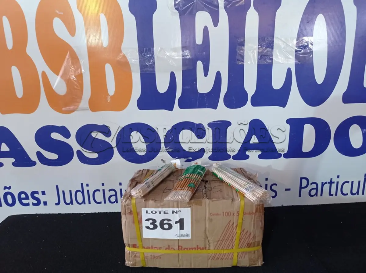 LOTE 361 - 100 PACOTES ESPETOS DE BAMBU PARA CHURRASCO DE 25CM COM 50 UNIDADES (APROXIMADAMENTE)(NO ESTADO, NÃO SABEMOS SE FUNCIONA. LEILÃO NÃO TEM GARANTIA E NEM DEVOLUÇÃO, SUJEITO A POSSÍVEIS AVARIAS VISÍVEIS/OCULTAS E/OU AUSÊNCIA DE COMPONENTES)