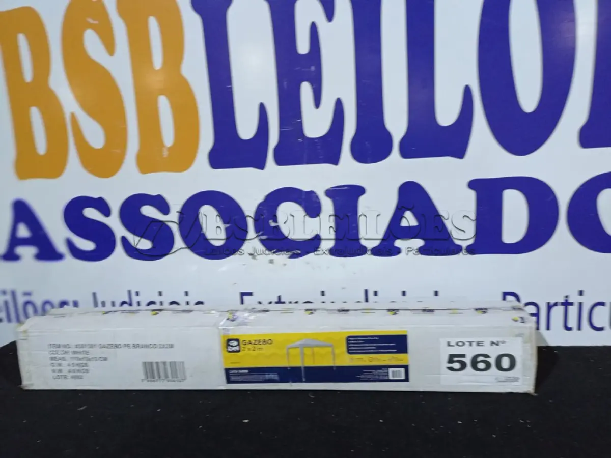 LOTE 560 - 01 - TENDA GAZEBO 2X2M (NO ESTADO, NÃO SABEMOS SE FUNCIONA. LEILÃO NÃO TEM GARANTIA E NEM DEVOLUÇÃO, SUJEITO A POSSÍVEIS AVARIAS VISÍVEIS/OCULTAS E/OU AUSÊNCIA DE COMPONENTES)
