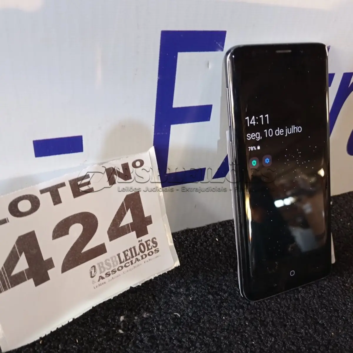 LOTE 424 - 01 - CELULAR SAMSUNG S9 128GB (NO ESTADO, NÃO SABEMOS SE FUNCIONA. LEILÃO NÃO TEM GARANTIA E NEM DEVOLUÇÃO, SUJEITO A POSSÍVEIS AVARIAS VISÍVEIS/OCULTAS E/OU AUSÊNCIA DE COMPONENTES)