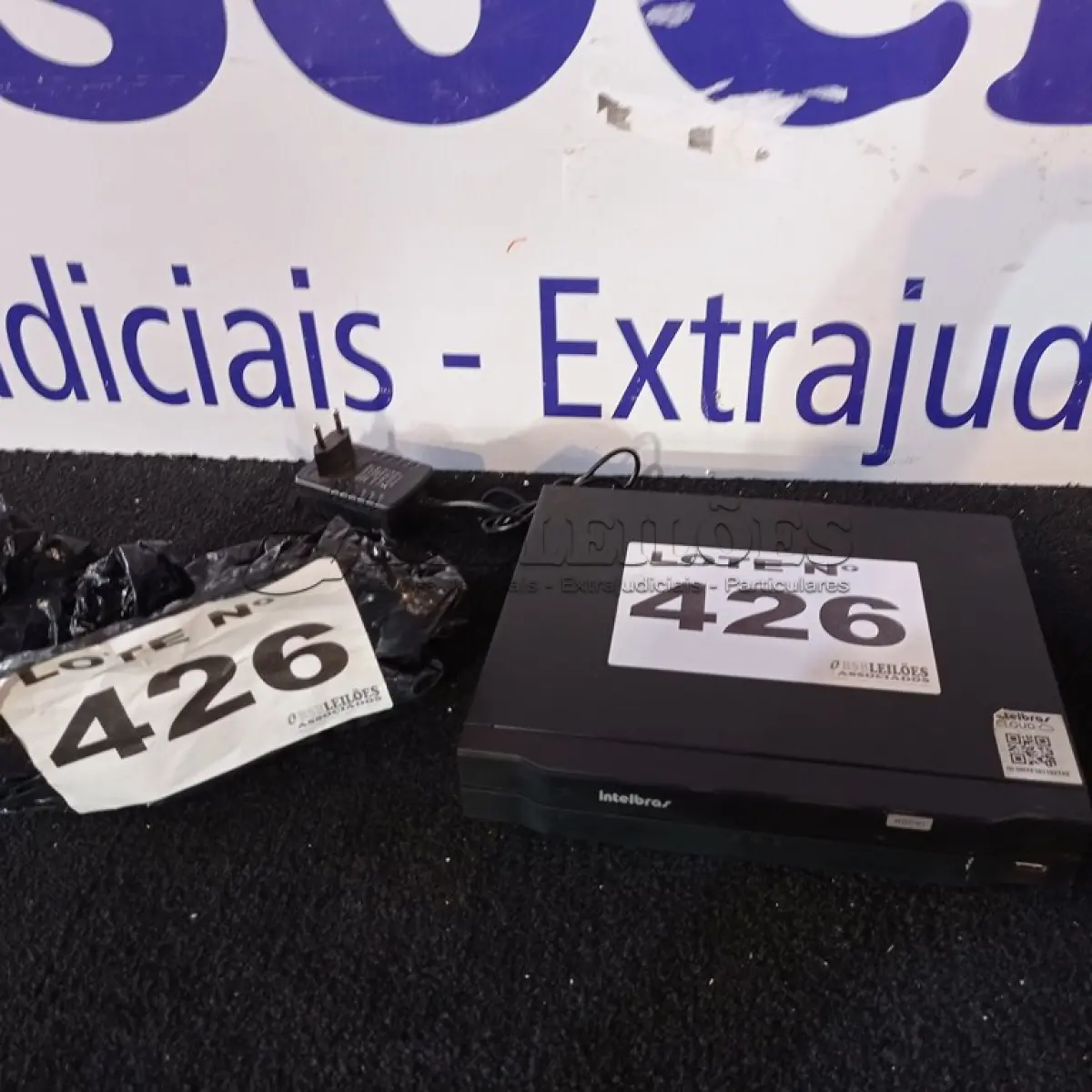 LOTE 426 - 01 - DVR 16 CANAIS INTELBRAS (NO ESTADO, NÃO SABEMOS SE FUNCIONA. LEILÃO NÃO TEM GARANTIA E NEM DEVOLUÇÃO, SUJEITO A POSSÍVEIS AVARIAS VISÍVEIS/OCULTAS E/OU AUSÊNCIA DE COMPONENTES)