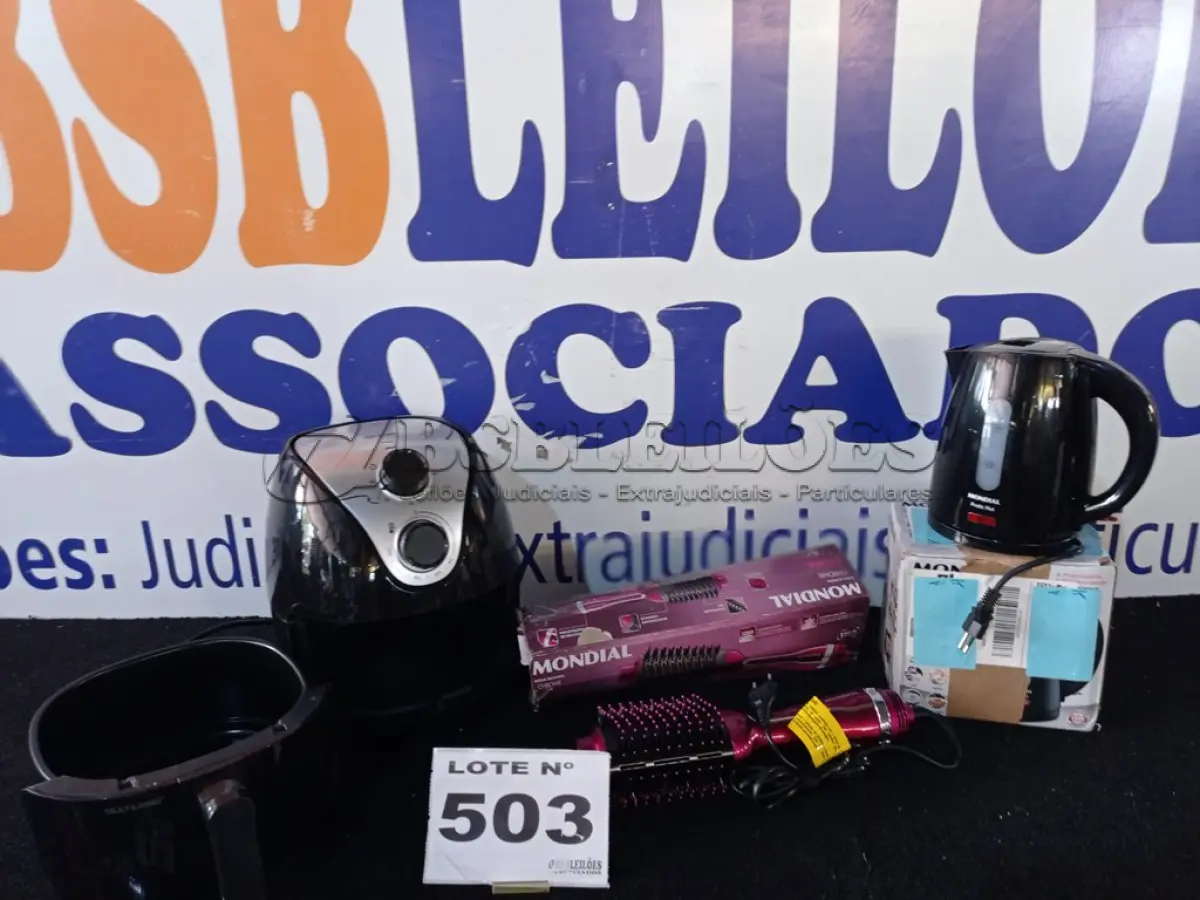 LOTE 503 - 01 - AIR FRYER MULTILASER – 01 ESCOVA SECADORA MONDIAL – CHALEIRA ELÉTRICA MONDIAL (NO ESTADO, NÃO SABEMOS SE FUNCIONA. LEILÃO NÃO TEM GARANTIA E NEM DEVOLUÇÃO, SUJEITO A POSSÍVEIS AVARIAS VISÍVEIS/OCULTAS E/OU AUSÊNCIA DE COMPONENTES)