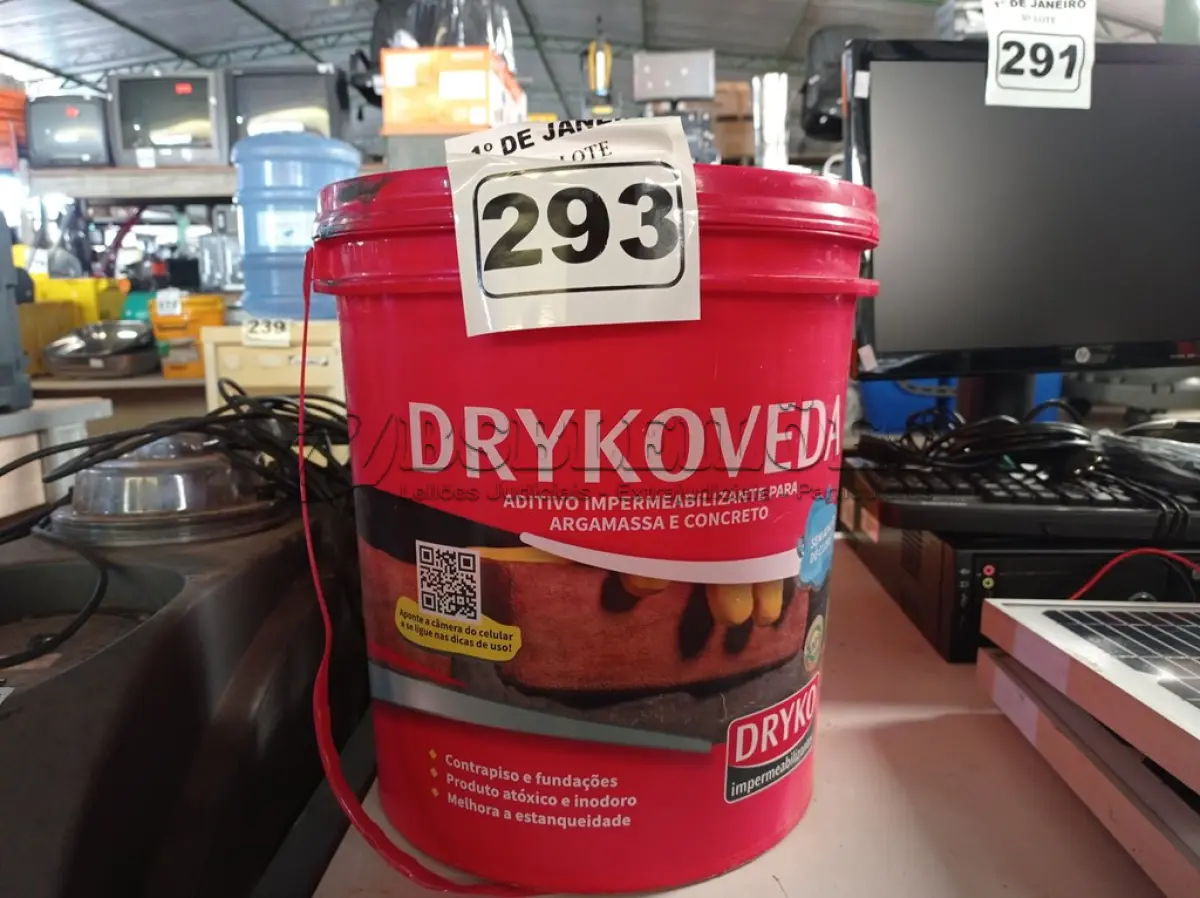 LOTE 293 - 01 BALDE DE DRYKOVEDA, ADITIVO IMPERMEABILIZANTE PARA ARGAMASSA E CONCRETO. (NO ESTADO) ATENÇÃO! FAZER A VISITAÇÃO ANTES DE ARREMATAR, NÃO SABEMOS SE FUNCIONA. LEILÃO NÃO TEM GARANTIA E NEM DEVOLUÇÃO, SUJEITO A POSSÍVEIS AVARIAS VISÍVEIS/OCULTAS E/OU AUSÊNCIA DE COMPONENTES.