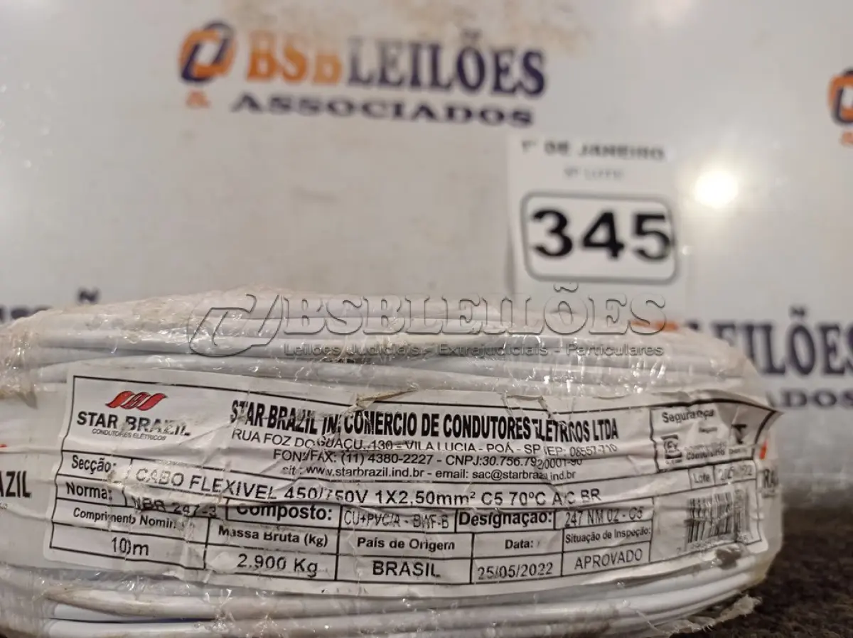 LOTE 345 - 01 ROLO DE CABO FLEXÍVEL 100M 1X2,5MM NA COR BRANCA. (NOVO). (NO ESTADO) ATENÇÃO! FAZER A VISITAÇÃO ANTES DE ARREMATAR, NÃO SABEMOS SE FUNCIONA. LEILÃO NÃO TEM GARANTIA E NEM DEVOLUÇÃO, SUJEITO A POSSÍVEIS AVARIAS VISÍVEIS/OCULTAS E/OU AUSÊNCIA DE COMPONENTES.