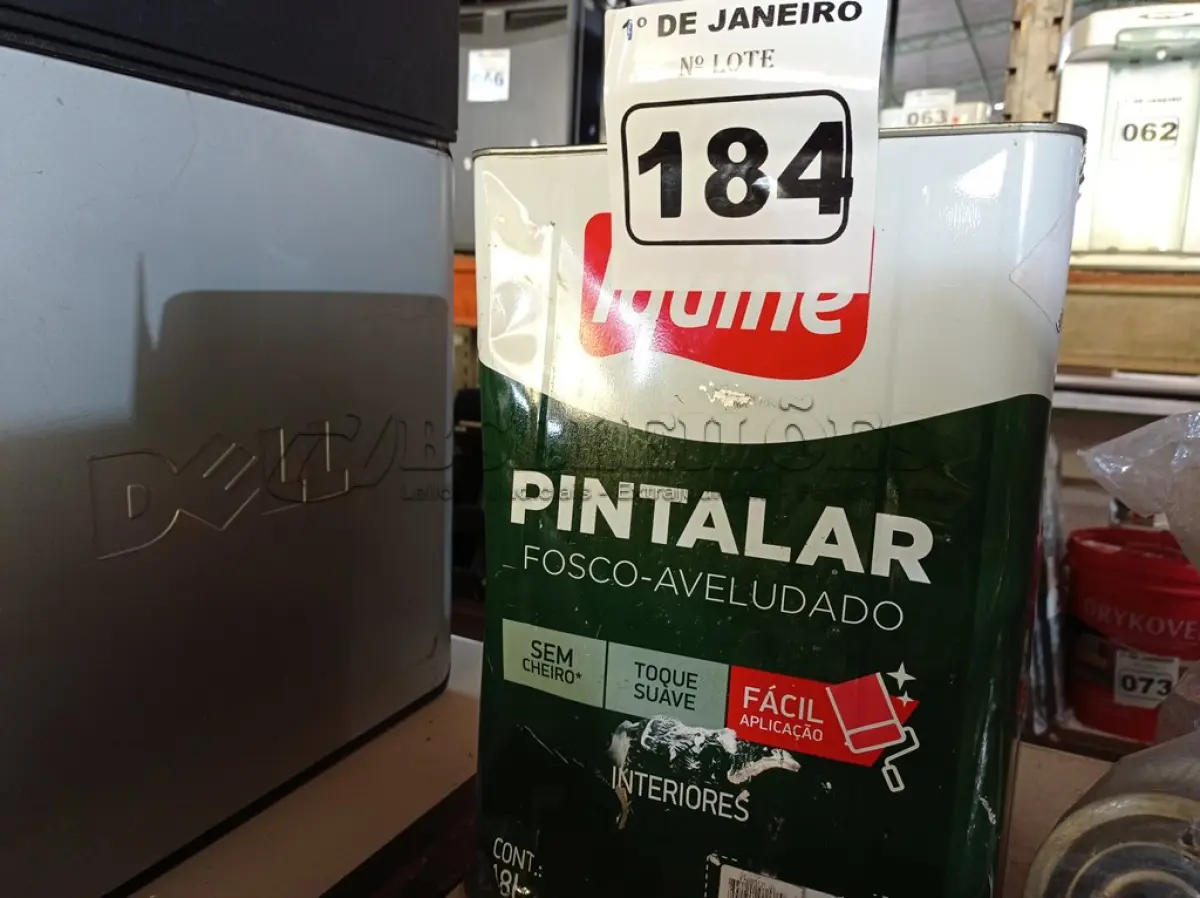 LOTE 184 - 01 LATA DE TINTA IQUINE PINTALAR FOSCO-AVELUDADO 18L NA COR VERDE PISCINA. (NO ESTADO) ATENÇÃO! FAZER A VISITAÇÃO ANTES DE ARREMATAR, NÃO SABEMOS SE FUNCIONA. LEILÃO NÃO TEM GARANTIA E NEM DEVOLUÇÃO, SUJEITO A POSSÍVEIS AVARIAS VISÍVEIS/OCULTAS E/OU AUSÊNCIA DE COMPONENTES.