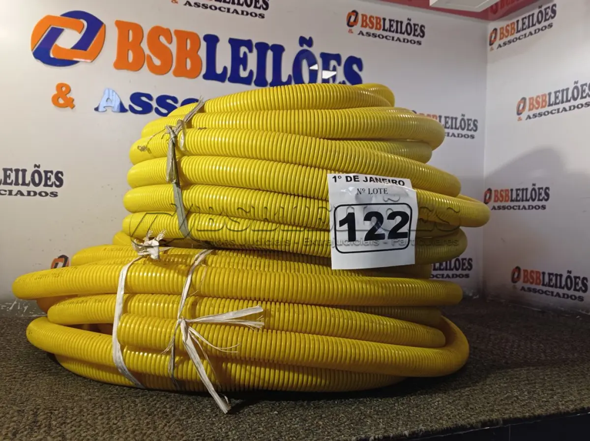 LOTE 122 - 02 ROLOS DE MANGUEIRA CORRUGADA. (NO ESTADO) ATENÇÃO! FAZER A VISITAÇÃO ANTES DE ARREMATAR, NÃO SABEMOS SE FUNCIONA. LEILÃO NÃO TEM GARANTIA E NEM DEVOLUÇÃO, SUJEITO A POSSÍVEIS AVARIAS VISÍVEIS/OCULTAS E/OU AUSÊNCIA DE COMPONENTES.