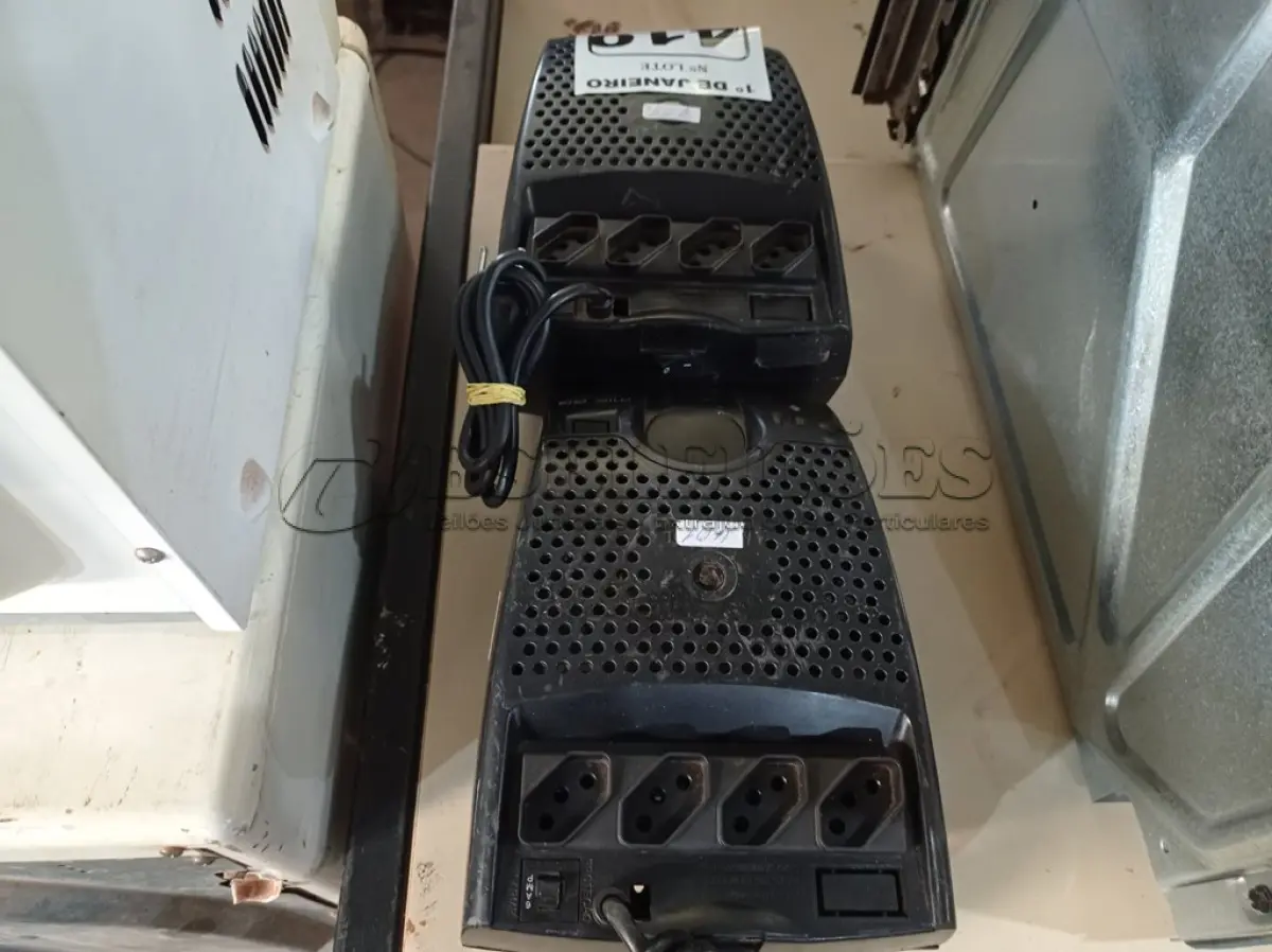 LOTE 410 - 02 ESTABILIZADORES. (NO ESTADO) ATENÇÃO! FAZER A VISITAÇÃO ANTES DE ARREMATAR, NÃO SABEMOS SE FUNCIONA. LEILÃO NÃO TEM GARANTIA E NEM DEVOLUÇÃO, SUJEITO A POSSÍVEIS AVARIAS VISÍVEIS/OCULTAS E/OU AUSÊNCIA DE COMPONENTES.