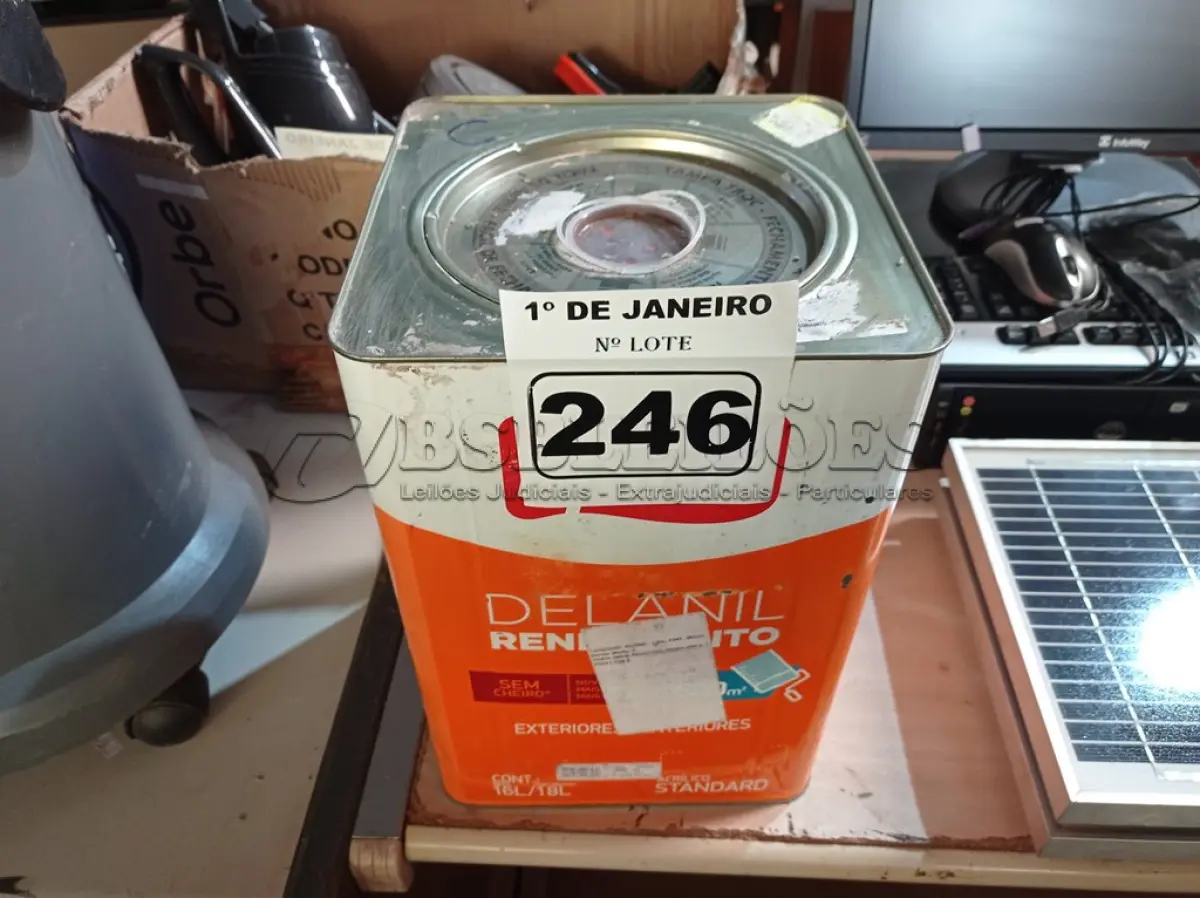 LOTE 246 - 01 LATA DE TINTA IQUINE DELANIL RENDE MUITO 18L FOSCO BASE “C”. (NO ESTADO) ATENÇÃO! FAZER A VISITAÇÃO ANTES DE ARREMATAR, NÃO SABEMOS SE FUNCIONA. LEILÃO NÃO TEM GARANTIA E NEM DEVOLUÇÃO, SUJEITO A POSSÍVEIS AVARIAS VISÍVEIS/OCULTAS E/OU AUSÊNCIA DE COMPONENTES.