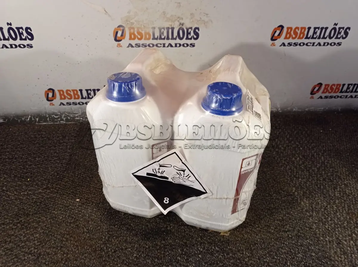 LOTE 128 - 10 LITROS DE CLOROCLEAN. (NO ESTADO) ATENÇÃO! FAZER A VISITAÇÃO ANTES DE ARREMATAR, NÃO SABEMOS SE FUNCIONA. LEILÃO NÃO TEM GARANTIA E NEM DEVOLUÇÃO, SUJEITO A POSSÍVEIS AVARIAS VISÍVEIS/OCULTAS E/OU AUSÊNCIA DE COMPONENTES.