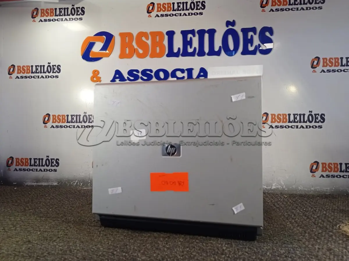 LOTE 356 - 01 NOTEBOOK MARCA HP. (NO ESTADO) ATENÇÃO! FAZER A VISITAÇÃO ANTES DE ARREMATAR, NÃO SABEMOS SE FUNCIONA. LEILÃO NÃO TEM GARANTIA E NEM DEVOLUÇÃO, SUJEITO A POSSÍVEIS AVARIAS VISÍVEIS/OCULTAS E/OU AUSÊNCIA DE COMPONENTES.