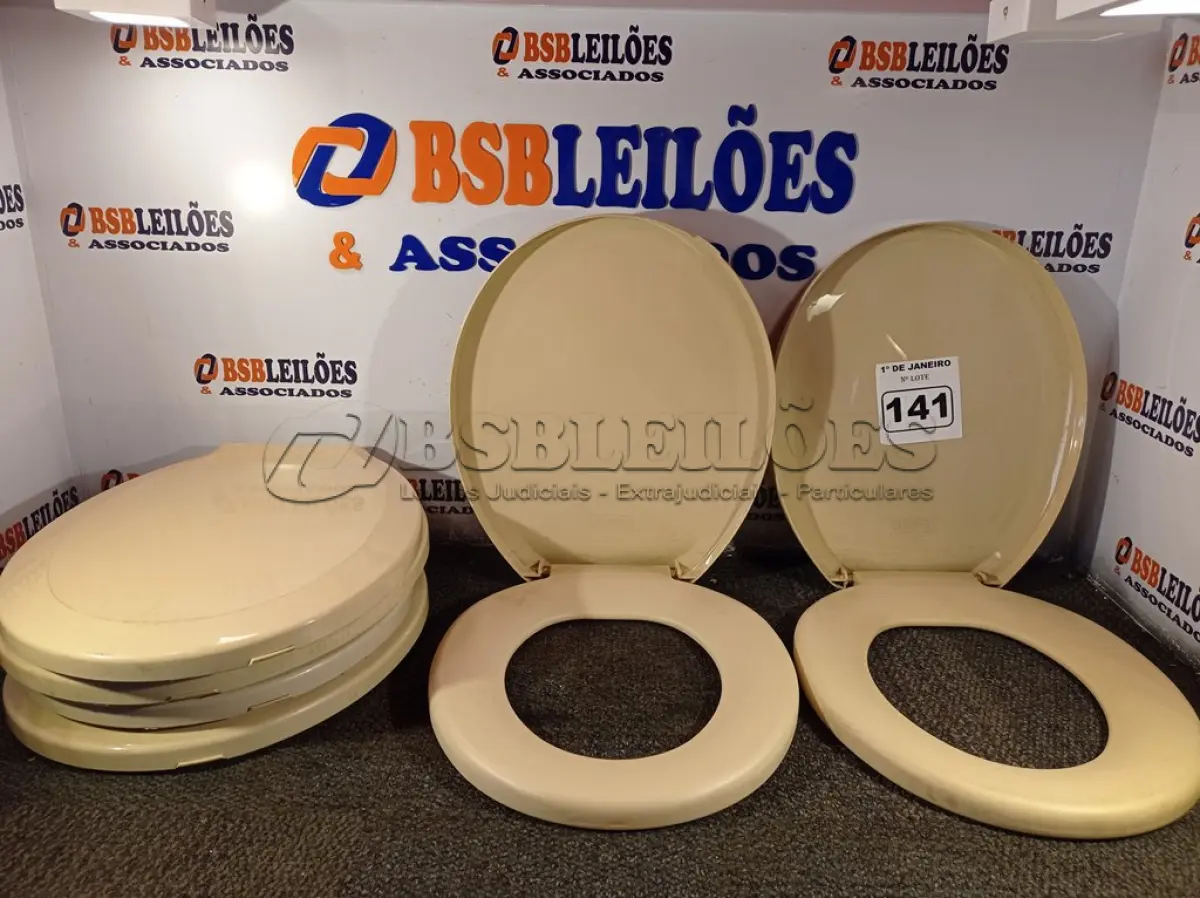 LOTE 141 - 06 ASSENTOS PARA VASO SANITÁRIO. (NO ESTADO) ATENÇÃO! FAZER A VISITAÇÃO ANTES DE ARREMATAR, NÃO SABEMOS SE FUNCIONA. LEILÃO NÃO TEM GARANTIA E NEM DEVOLUÇÃO, SUJEITO A POSSÍVEIS AVARIAS VISÍVEIS/OCULTAS E/OU AUSÊNCIA DE COMPONENTES.