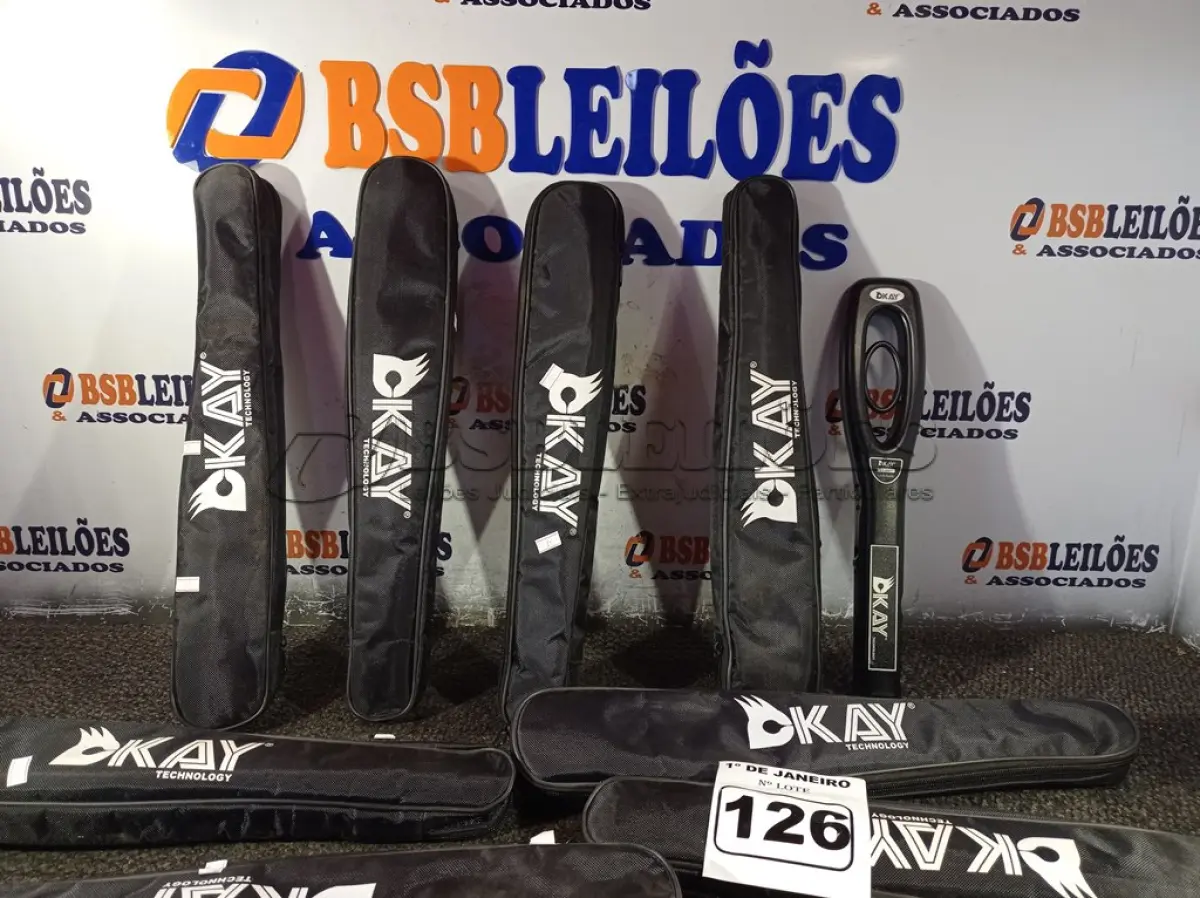 LOTE 126 - 10 DETECTORES DE METAIS. (NO ESTADO) ATENÇÃO! FAZER A VISITAÇÃO ANTES DE ARREMATAR, NÃO SABEMOS SE FUNCIONA. LEILÃO NÃO TEM GARANTIA E NEM DEVOLUÇÃO, SUJEITO A POSSÍVEIS AVARIAS VISÍVEIS/OCULTAS E/OU AUSÊNCIA DE COMPONENTES.