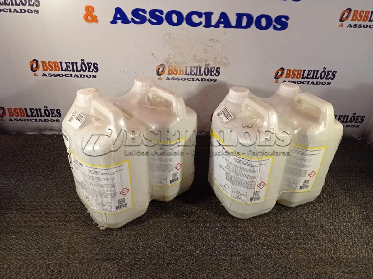 LOTE 127 - 20 LITROS DE DESINFETANTE HOSPITALAR PARA SUPERFÍCIES FIXAS E ARTIGOS NÃO CRÍTICOS. (NO ESTADO) ATENÇÃO! FAZER A VISITAÇÃO ANTES DE ARREMATAR, NÃO SABEMOS SE FUNCIONA. LEILÃO NÃO TEM GARANTIA E NEM DEVOLUÇÃO, SUJEITO A POSSÍVEIS AVARIAS VISÍVEIS/OCULTAS E/OU AUSÊNCIA DE COMPONENTES.