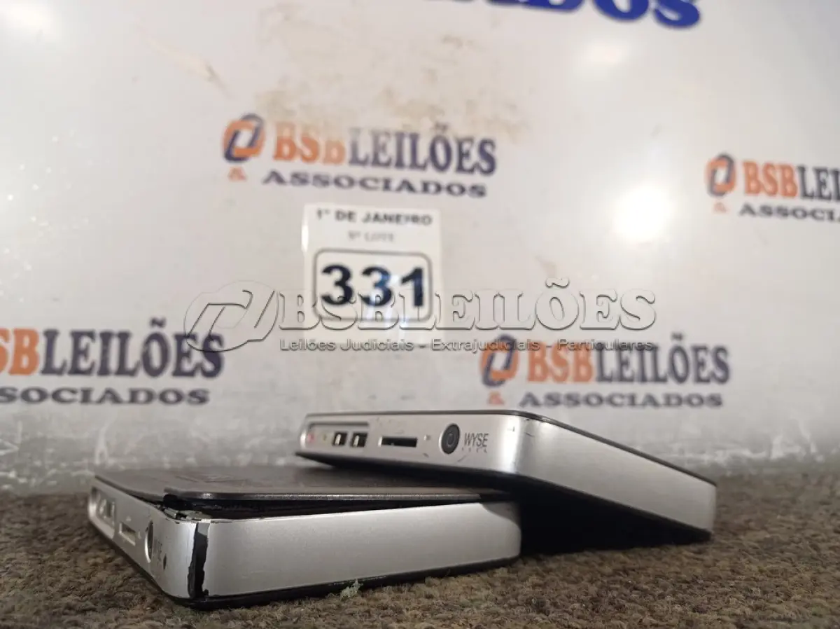 LOTE 331 - 02 TERMINAIS WYSE. (NO ESTADO) ATENÇÃO! FAZER A VISITAÇÃO ANTES DE ARREMATAR, NÃO SABEMOS SE FUNCIONA. LEILÃO NÃO TEM GARANTIA E NEM DEVOLUÇÃO, SUJEITO A POSSÍVEIS AVARIAS VISÍVEIS/OCULTAS E/OU AUSÊNCIA DE COMPONENTES.