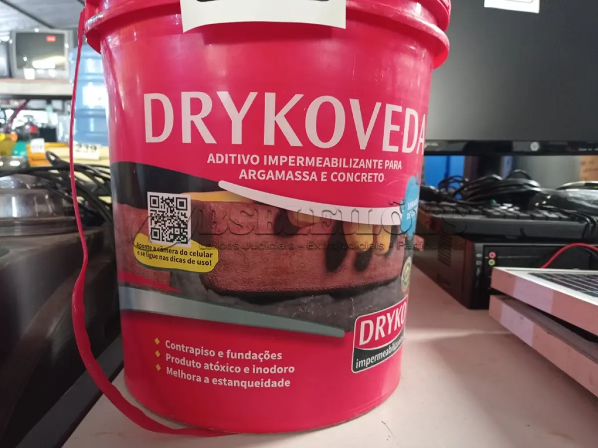 LOTE 293 - 01 BALDE DE DRYKOVEDA, ADITIVO IMPERMEABILIZANTE PARA ARGAMASSA E CONCRETO. (NO ESTADO) ATENÇÃO! FAZER A VISITAÇÃO ANTES DE ARREMATAR, NÃO SABEMOS SE FUNCIONA. LEILÃO NÃO TEM GARANTIA E NEM DEVOLUÇÃO, SUJEITO A POSSÍVEIS AVARIAS VISÍVEIS/OCULTAS E/OU AUSÊNCIA DE COMPONENTES.