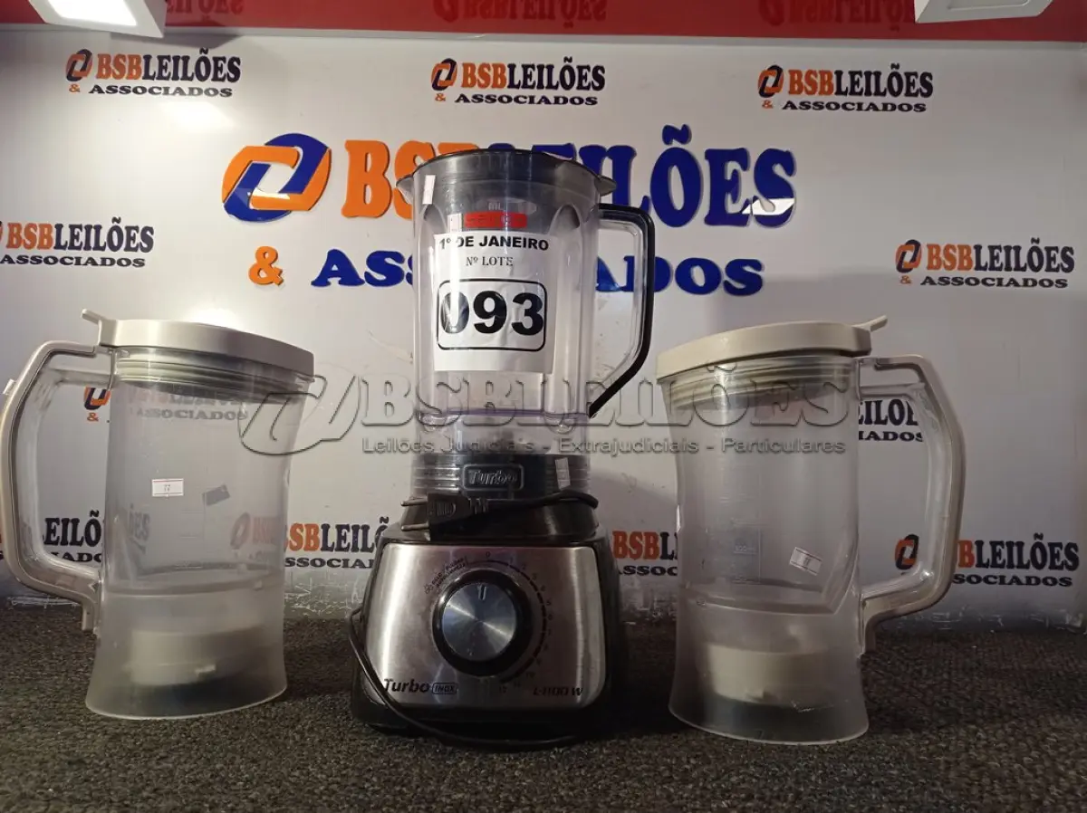 LOTE 093 - 02 COPOS E 01 LIQUIDIFICADOR MARCAS E MODELOS DIVERSOS. (NO ESTADO) ATENÇÃO! FAZER A VISITAÇÃO ANTES DE ARREMATAR, NÃO SABEMOS SE FUNCIONA. LEILÃO NÃO TEM GARANTIA E NEM DEVOLUÇÃO, SUJEITO A POSSÍVEIS AVARIAS VISÍVEIS/OCULTAS E/OU AUSÊNCIA DE COMPONENTES.