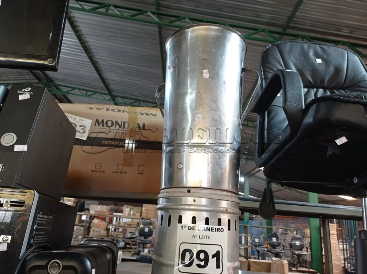 LOTE 091 - 01 LIQUIDIFICADOR INDUSTRIAL MARCA SKYMSEN. (NO ESTADO) ATENÇÃO! FAZER A VISITAÇÃO ANTES DE ARREMATAR, NÃO SABEMOS SE FUNCIONA. LEILÃO NÃO TEM GARANTIA E NEM DEVOLUÇÃO, SUJEITO A POSSÍVEIS AVARIAS VISÍVEIS/OCULTAS E/OU AUSÊNCIA DE COMPONENTES.
