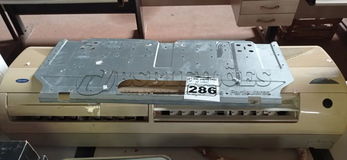 LOTE 286 - 01 EVAPORADORA MARCA CARRIER. (NO ESTADO) ATENÇÃO! FAZER A VISITAÇÃO ANTES DE ARREMATAR, NÃO SABEMOS SE FUNCIONA. LEILÃO NÃO TEM GARANTIA E NEM DEVOLUÇÃO, SUJEITO A POSSÍVEIS AVARIAS VISÍVEIS/OCULTAS E/OU AUSÊNCIA DE COMPONENTES.