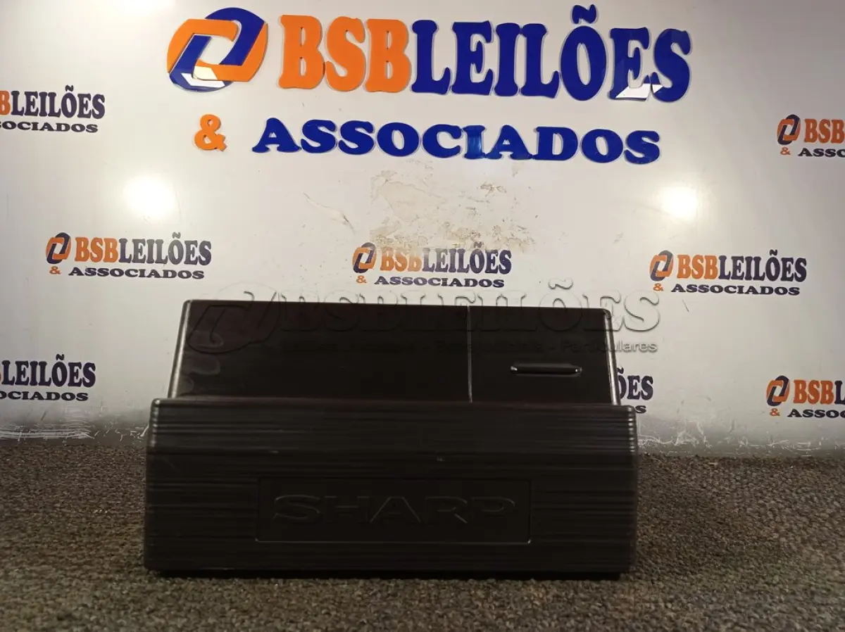 LOTE 322 - 01 CAIXA REGISTRADORA. (NO ESTADO) ATENÇÃO! FAZER A VISITAÇÃO ANTES DE ARREMATAR, NÃO SABEMOS SE FUNCIONA. LEILÃO NÃO TEM GARANTIA E NEM DEVOLUÇÃO, SUJEITO A POSSÍVEIS AVARIAS VISÍVEIS/OCULTAS E/OU AUSÊNCIA DE COMPONENTES.