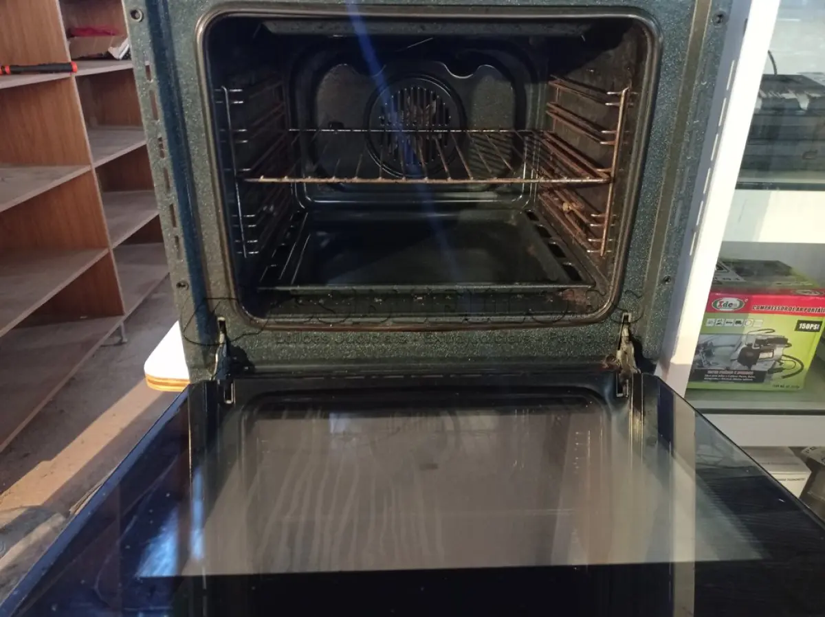 LOTE 374 - 01 FORNO SPICY INOX DE EMBUTIR. (NO ESTADO) ATENÇÃO! FAZER A VISITAÇÃO ANTES DE ARREMATAR, NÃO SABEMOS SE FUNCIONA. LEILÃO NÃO TEM GARANTIA E NEM DEVOLUÇÃO, SUJEITO A POSSÍVEIS AVARIAS VISÍVEIS/OCULTAS E/OU AUSÊNCIA DE COMPONENTES.