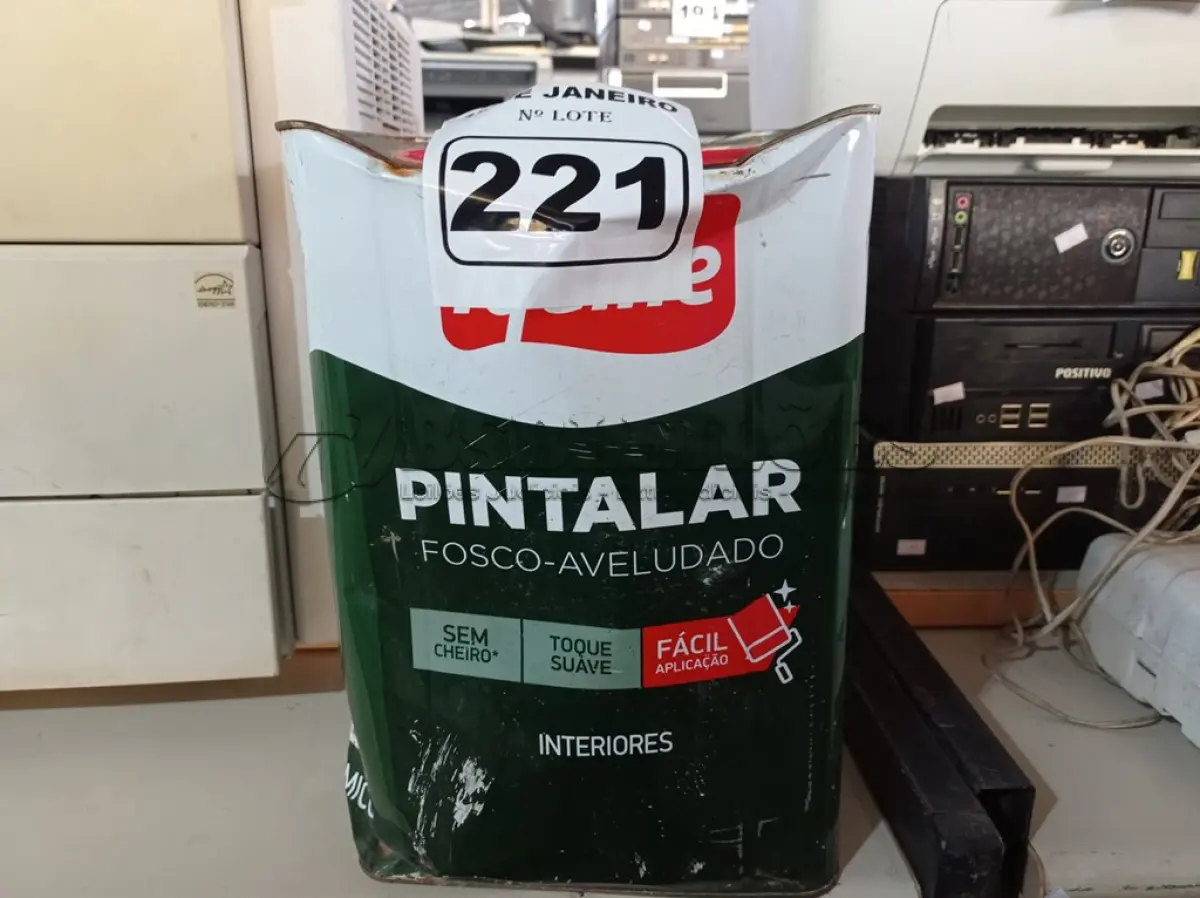 LOTE 221 - 01 BALDE DE CIMENTO QUEIMADO DACAPÓ 20KG. (NO ESTADO) ATENÇÃO! FAZER A VISITAÇÃO ANTES DE ARREMATAR, NÃO SABEMOS SE FUNCIONA. LEILÃO NÃO TEM GARANTIA E NEM DEVOLUÇÃO, SUJEITO A POSSÍVEIS AVARIAS VISÍVEIS/OCULTAS E/OU AUSÊNCIA DE COMPONENTES.