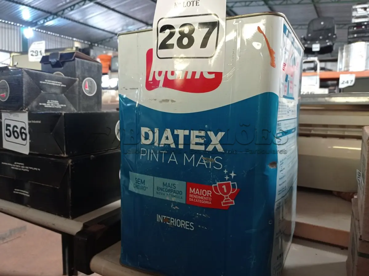 LOTE 287 - 01 LATA DE TINTA IQUINE DIATEX PINTA MAIS 18L NA COR CAMARÃO. (NO ESTADO) ATENÇÃO! FAZER A VISITAÇÃO ANTES DE ARREMATAR, NÃO SABEMOS SE FUNCIONA. LEILÃO NÃO TEM GARANTIA E NEM DEVOLUÇÃO, SUJEITO A POSSÍVEIS AVARIAS VISÍVEIS/OCULTAS E/OU AUSÊNCIA DE COMPONENTES.