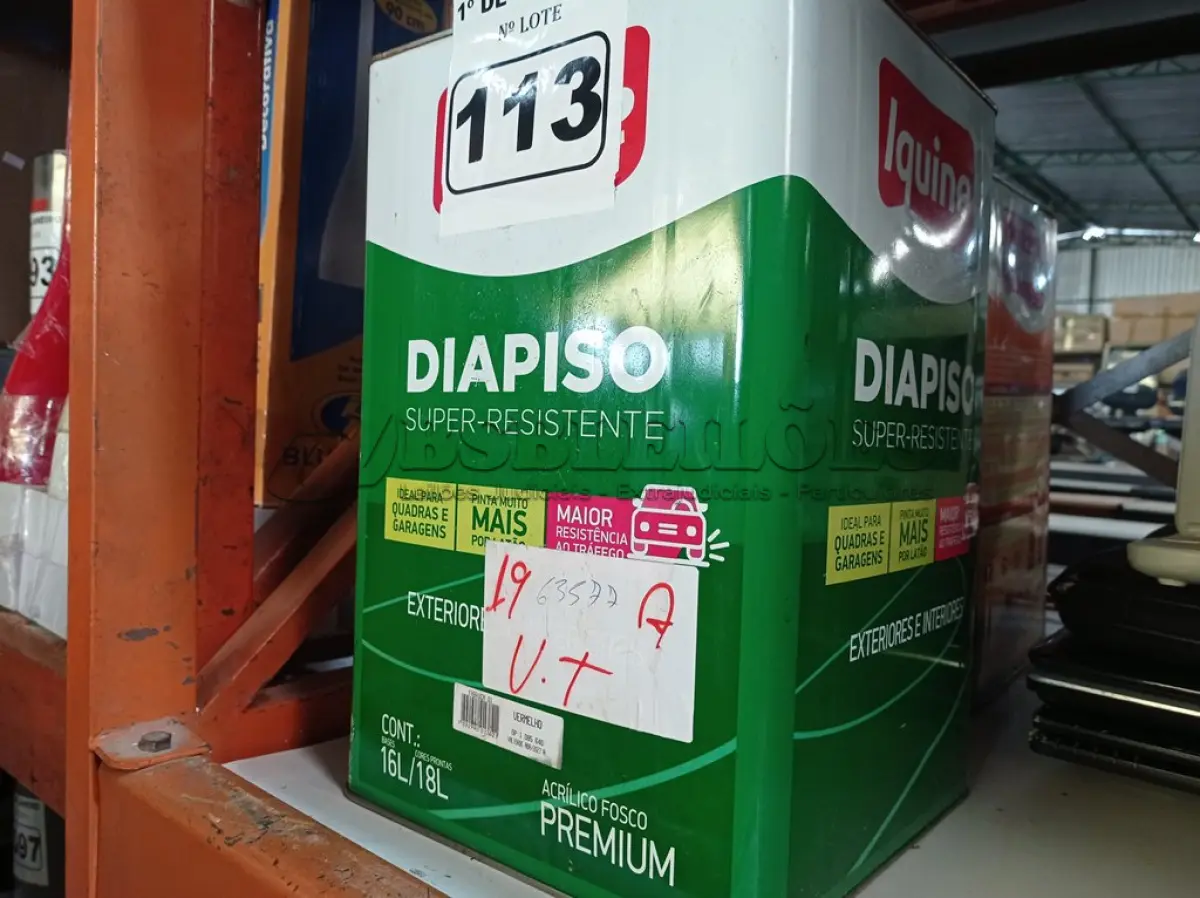 LOTE 113 - 01 LATA DE TINTA IQUINE DIAPISO SUPER RESISTENTE 18L NA COR VERMELHA. (NO ESTADO) ATENÇÃO! FAZER A VISITAÇÃO ANTES DE ARREMATAR, NÃO SABEMOS SE FUNCIONA. LEILÃO NÃO TEM GARANTIA E NEM DEVOLUÇÃO, SUJEITO A POSSÍVEIS AVARIAS VISÍVEIS/OCULTAS E/OU AUSÊNCIA DE COMPONENTES.