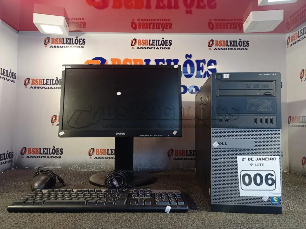 LOTE 006 - 01 COMPUTADOR CORE I3 MARCA DELL. (NO ESTADO) ATENÇÃO! FAZER A VISITAÇÃO ANTES DE ARREMATAR, NÃO SABEMOS SE FUNCIONA. LEILÃO NÃO TEM GARANTIA E NEM DEVOLUÇÃO, SUJEITO A POSSÍVEIS AVARIAS VISÍVEIS/OCULTAS E/OU AUSÊNCIA DE COMPONENTES.
