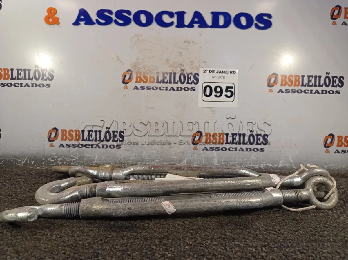 LOTE 095 - 05 ESTICADORES PARA CABO DE AÇO. (NO ESTADO) ATENÇÃO! FAZER A VISITAÇÃO ANTES DE ARREMATAR, NÃO SABEMOS SE FUNCIONA. LEILÃO NÃO TEM GARANTIA E NEM DEVOLUÇÃO, SUJEITO A POSSÍVEIS AVARIAS VISÍVEIS/OCULTAS E/OU AUSÊNCIA DE COMPONENTES.