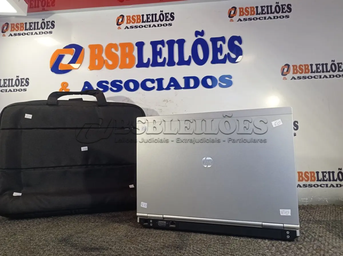 LOTE 004 - 01 NOTEBOOK CORE I5 MARCA HP S/FONTE COM MALETA. (NO ESTADO) ATENÇÃO! FAZER A VISITAÇÃO ANTES DE ARREMATAR, NÃO SABEMOS SE FUNCIONA. LEILÃO NÃO TEM GARANTIA E NEM DEVOLUÇÃO, SUJEITO A POSSÍVEIS AVARIAS VISÍVEIS/OCULTAS E/OU AUSÊNCIA DE COMPONENTES.