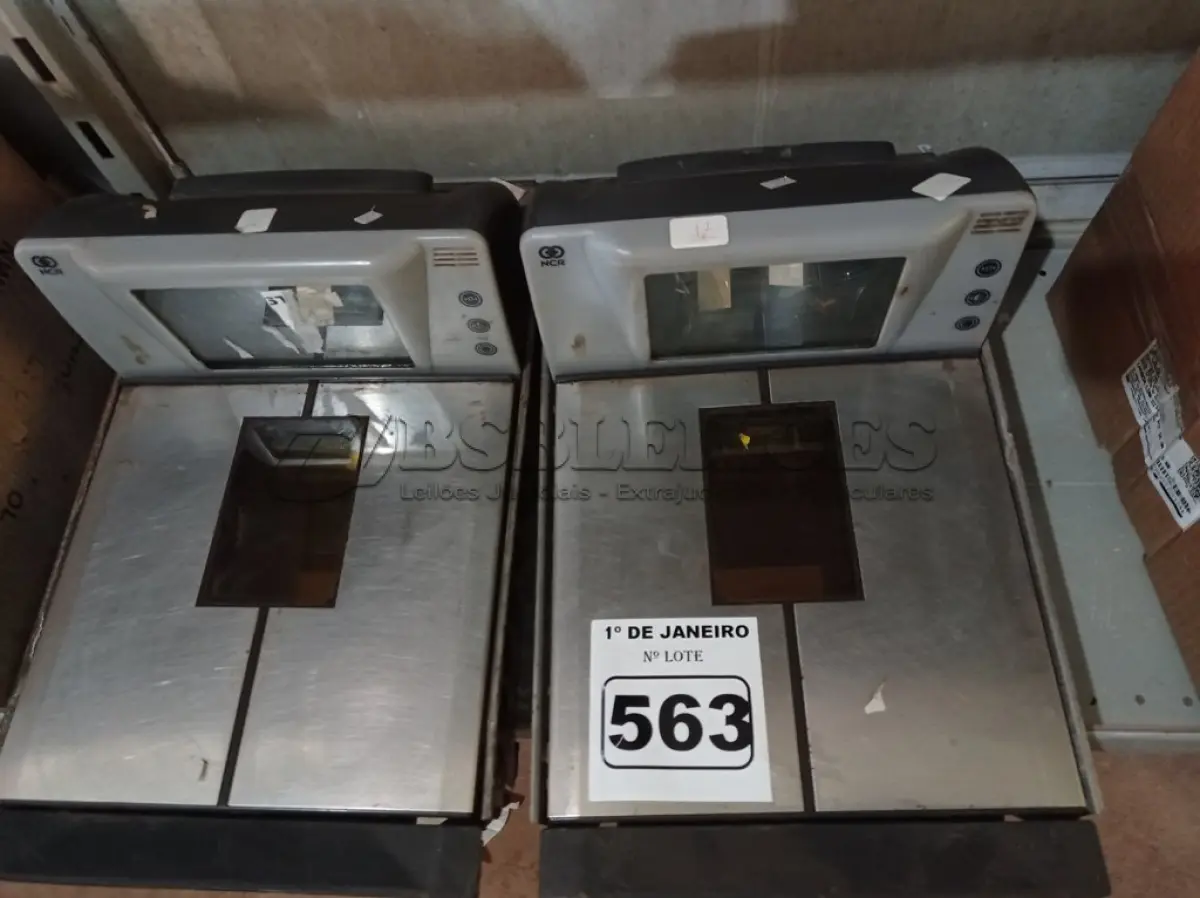 LOTE 563 - 02 BALANÇAS PARA CAIXA DE SUPERMERCADO. (NO ESTADO) ATENÇÃO! FAZER A VISITAÇÃO ANTES DE ARREMATAR, NÃO SABEMOS SE FUNCIONA. LEILÃO NÃO TEM GARANTIA E NEM DEVOLUÇÃO, SUJEITO A POSSÍVEIS AVARIAS VISÍVEIS/OCULTAS E/OU AUSÊNCIA DE COMPONENTES.
