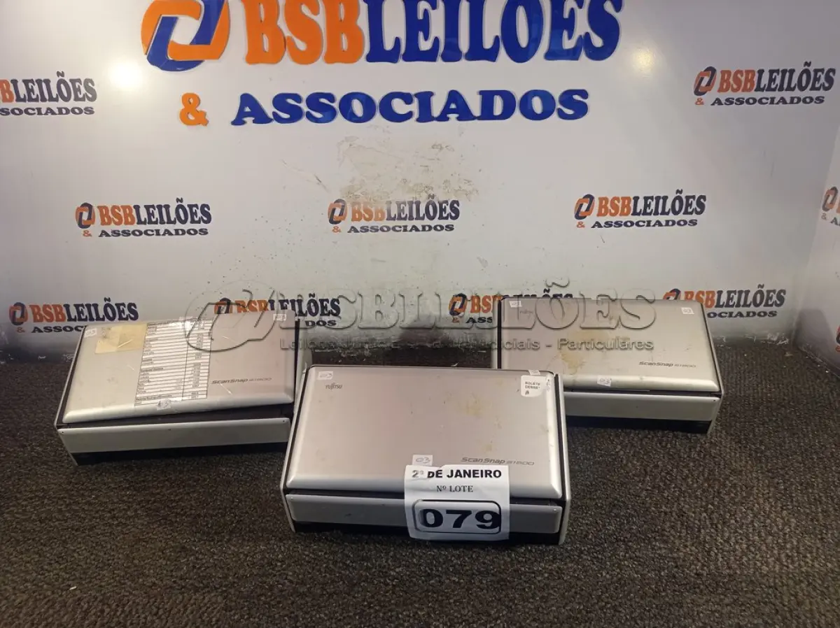 LOTE 079 - 03 SCANNERS MARCA FUJITSU. (NO ESTADO) ATENÇÃO! FAZER A VISITAÇÃO ANTES DE ARREMATAR, NÃO SABEMOS SE FUNCIONA. LEILÃO NÃO TEM GARANTIA E NEM DEVOLUÇÃO, SUJEITO A POSSÍVEIS AVARIAS VISÍVEIS/OCULTAS E/OU AUSÊNCIA DE COMPONENTES.